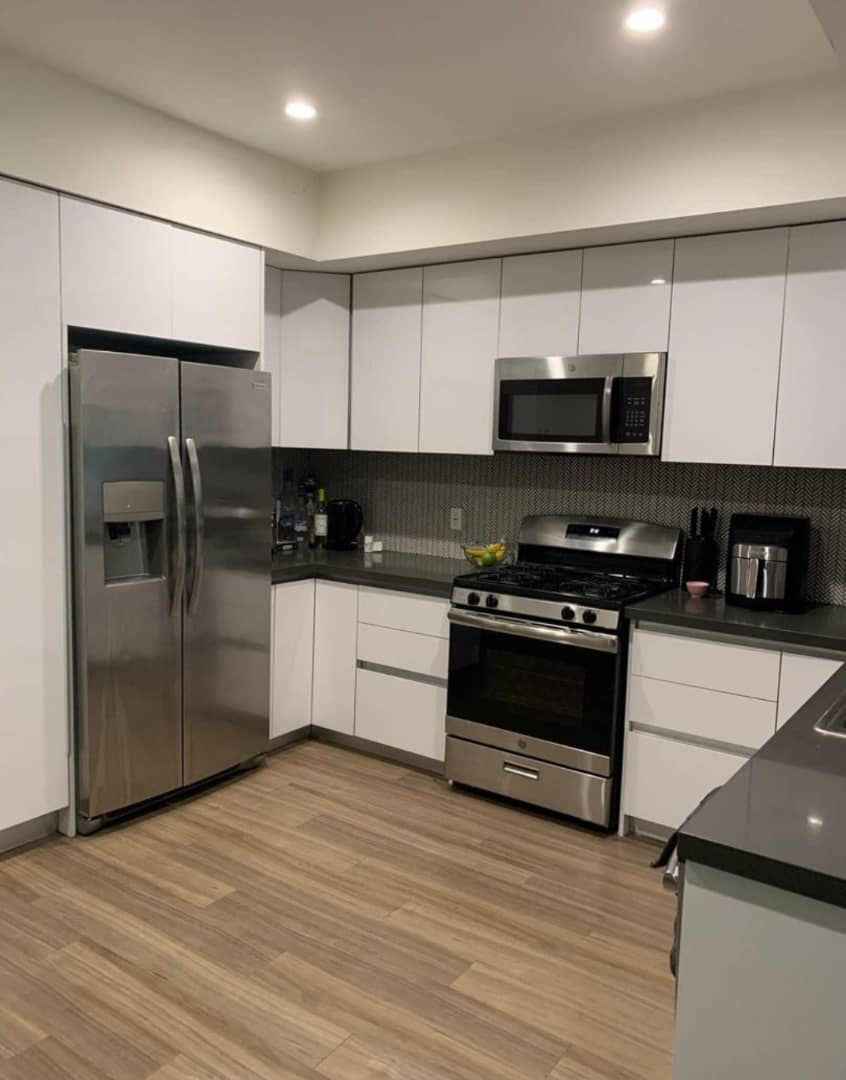  
This private studio offers an ideal blend of comfort and privacy. It comes with its own bath, modern kitchen, and private closet, ensuring no shared spaces with other tenants. This spacious, fully furnished studio can also be arranged unfurnished if you prefer. High-speed WiFi and an in-unit washer/dryer are included, and there is convenient parking available. The lease is month-to-month, though other lease terms can be considered. Pets are welcome, provided they’re well-trained.