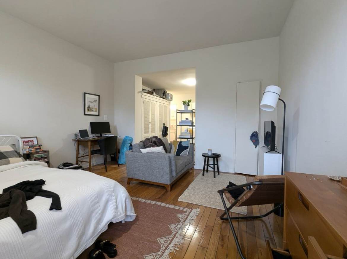 Say goodbye to cramped living — this spacious studio offers room to breathe and a vibe you’ll love. Wake up with sunlight streaming in, grab your morning coffee from the trendy café downstairs, and dive right into the energy of the neighborhood.

This place feels like home the moment you walk in — cozy, comfortable, and just waiting for your personal touch. You’ll find a well-equipped kitchen ready for your favorite recipes, a sleek, modern bathroom, and plenty of space to relax or entertain.

Located just minutes from the L train, you’re perfectly positioned in the heart of Williamsburg, surrounded by the area’s best shops, restaurants, and nightlife.

This isn’t just a place to crash, it’s your chance to truly live the Williamsburg lifestyle