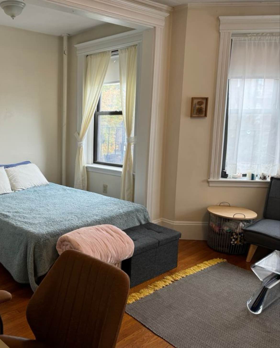 One-bedroom apartment for rent! Perfect for a peaceful and responsible tenant. Reach out to Habulgord@gmail.com.