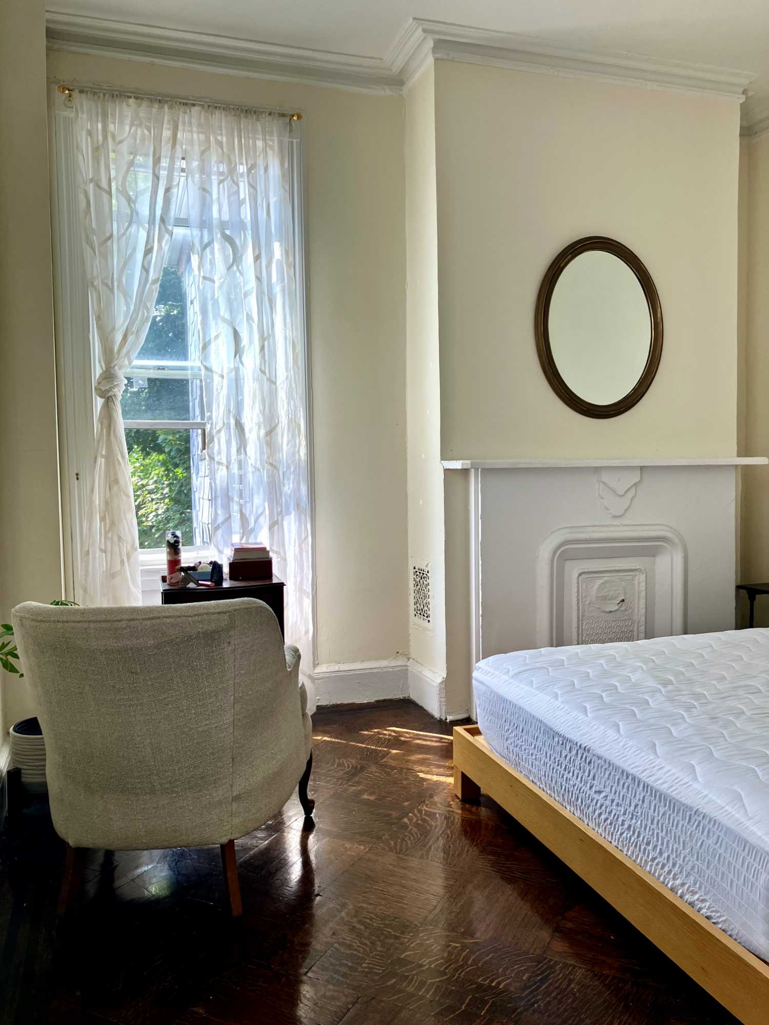 Its a Big Victorian House. All bedrooms are in the second floor, Occupied Master bedroom with private bedroom. Tinny single bedroom occupied temporary. Available bedroom is big and super bright, Furnished with a couch closet and Queen bedroom.