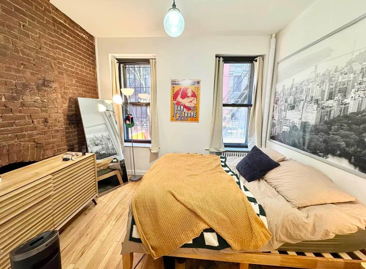 Room rental in 275 W 96th St APT 11F, New York, NY 10025, USA - entire Room