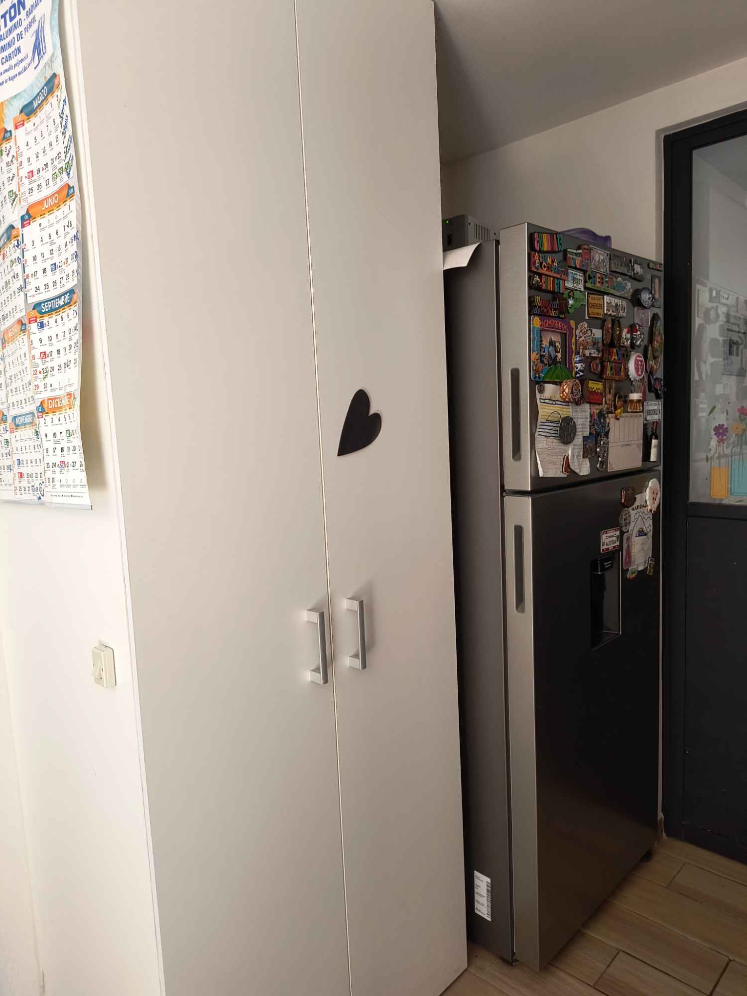 A una cuadra el metro camarones, Línea Naranja 7 de CDMX, cerca de Bancos, supermercados, tiendas de autoservicio y transporte público.