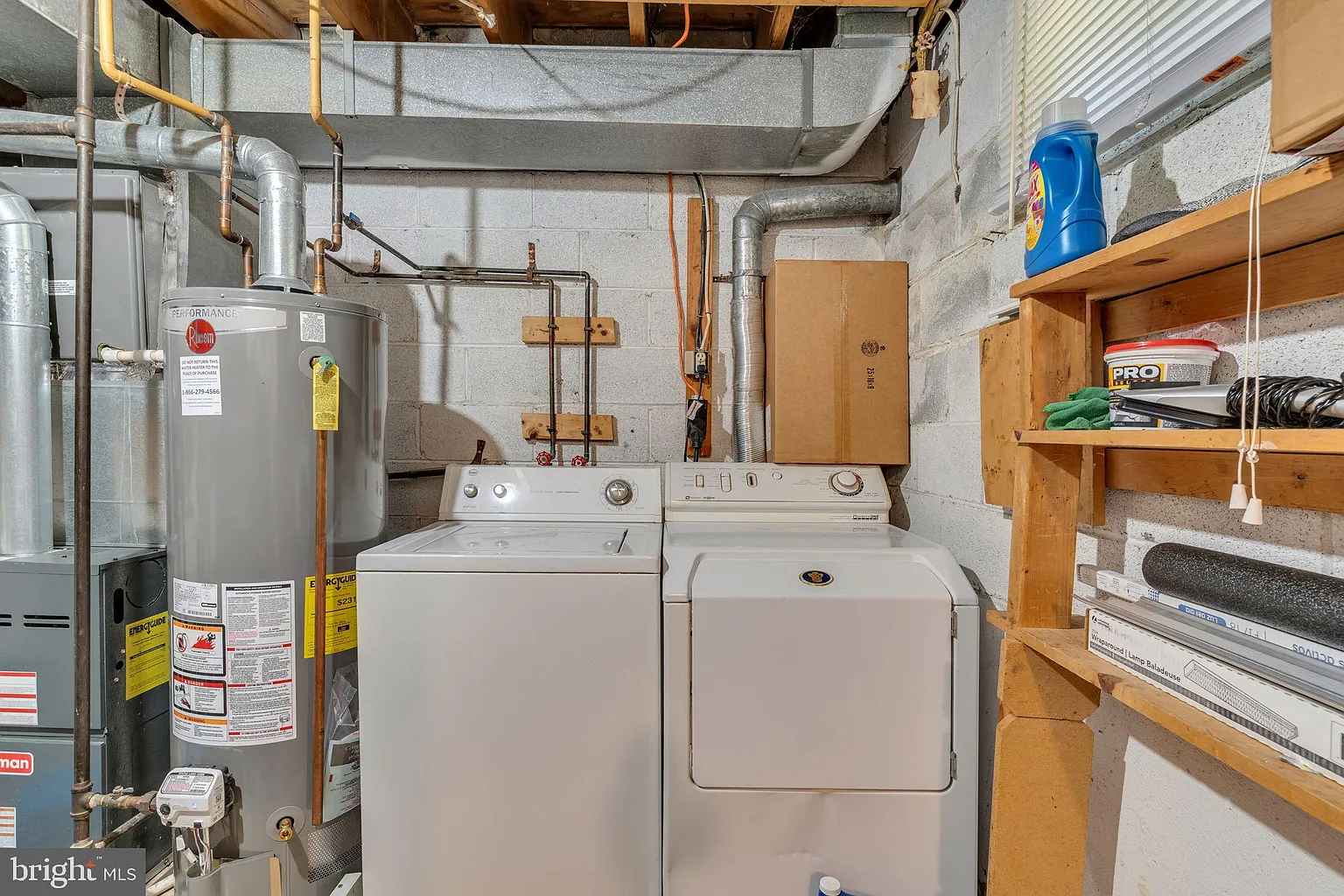 Nice spacious Basement Apartment in a quite and safe neighborhood in Upper Marlboro, MD. Prince Georges County. Accommodations is only for 2 person family. No pets allowed. All utilities are
 included : Heat, gas, water, electricity and central air conditioning. Wash machine and dryer accessible. Private and street parking is avail. Private bathroom and shower avail. Private entry.  Property is directly across from shopping center and LA Fitness. Easy access to Transportation and Largo Town Center. The property is also in close proximity to Prince Georges Co. Community College (6mins), Maryland University and Bowie State University . 25 -35 mins from all International airports .  