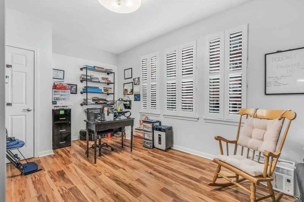 Lovely apartment for rent! One bedroom, ideal for a peaceful and reliable tenant. Contact Chriskoppel11@gmail.com.