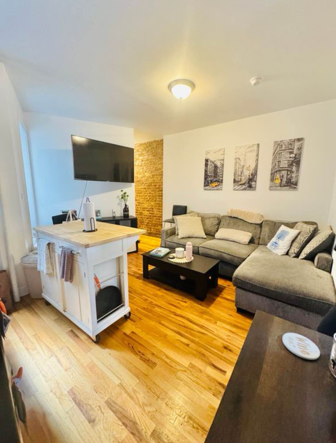 Room rental in Bushwick, Brooklyn - entire Room