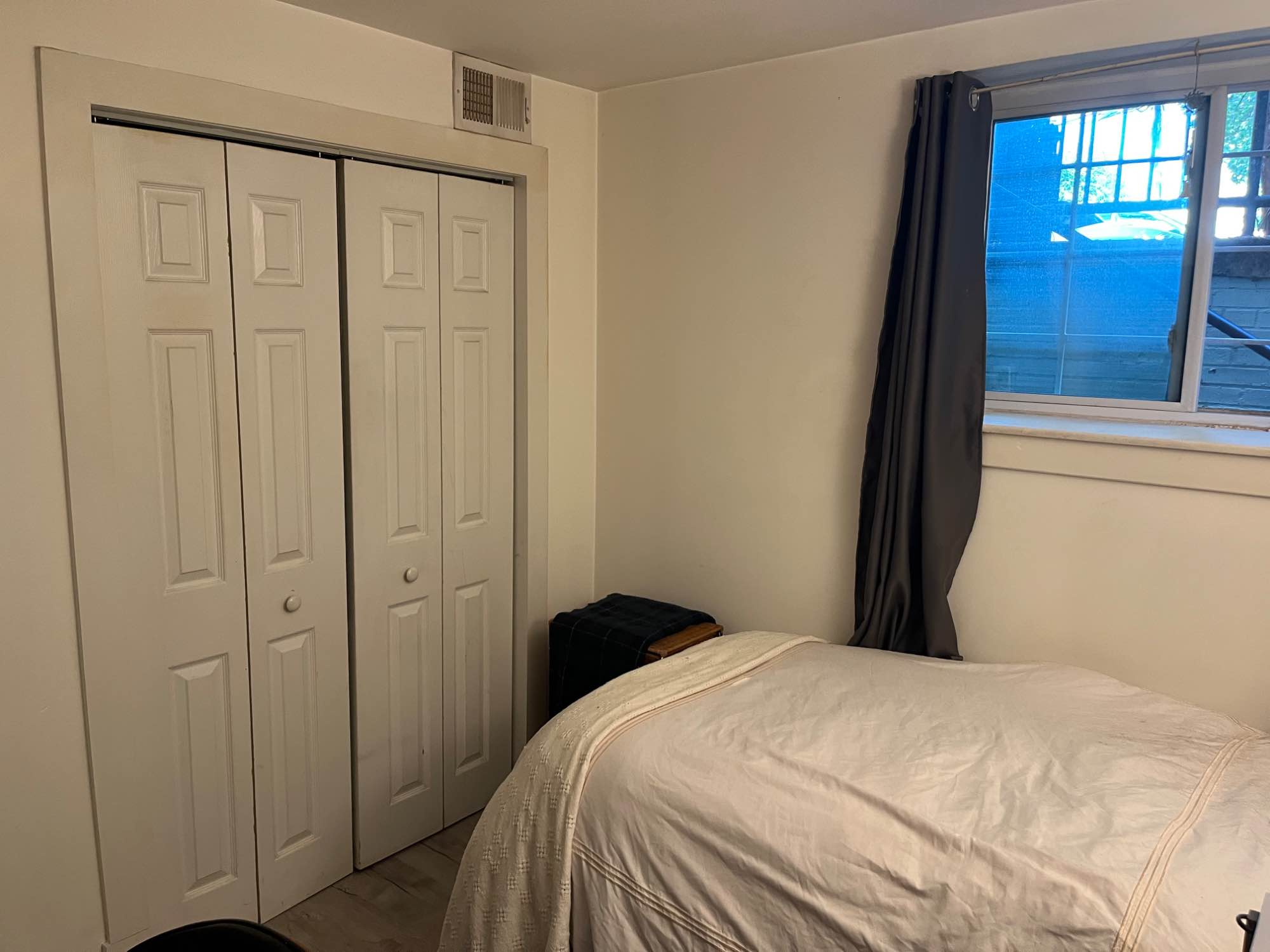 I work during the day and the ideal candidate would be a student who would study during the day and possibly work part time at night or take night classes.  I do have a cat in case of allergies.  The bathroom is a private bathroom attached to the bedroom.  10 minute walk to Shaw meter and tons of restaurants bars on U street. Unit on 1st floor.  