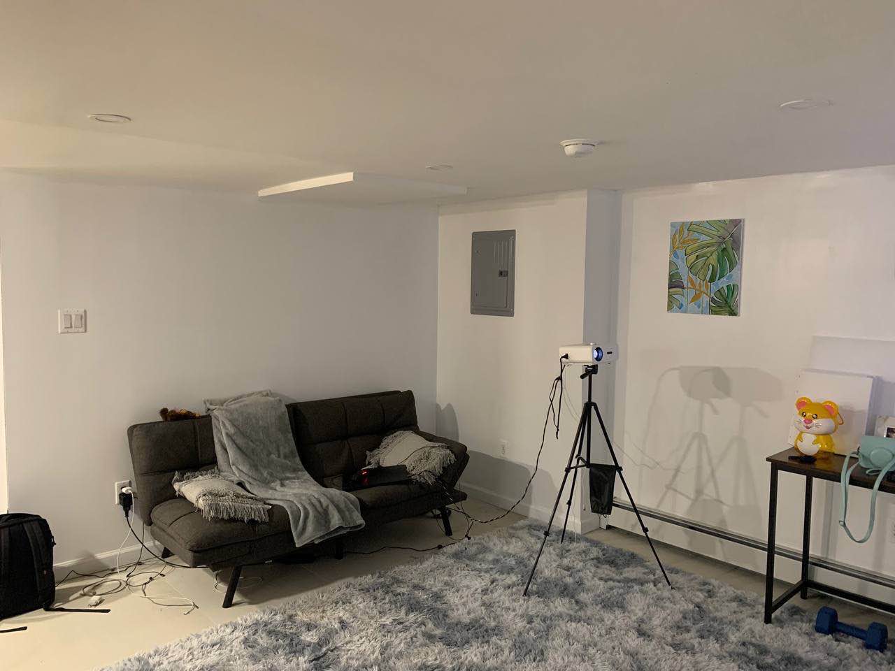 Affordable 2Bed/2Bath Apartment for Rent!

This fully furnished apartment comes with brand new utilities, featuring a full-size kitchen and bathroom. The rent is $900/month (slightly negotiable), and a parking space is included. Plus, pets are welcome!

Utilities included are:

- Hydro
- Heat
- Water
- Refrigerator
- Washer and dryer
- Electricity
- Wi-Fi
- And more!
