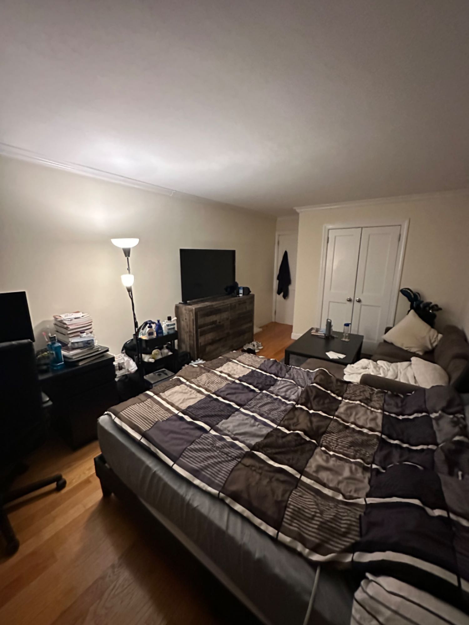 Large room is available for a 12 month lease starting 6/1/24 until 5/31/25. The room can fit a queen bed, couch, desk, dresser, and TV plus room for storage. There is also a large closet in the room. The apartment includes a shared living room, kitchen, and bathroom. The building has 24/7 doormen, an elevator, laundry on the floor, and a roof deck. The apartment is within walking distance to the 6 train line. There are two other roommates in their mid 20s, one works in finance and the other is a grad student at NYU.