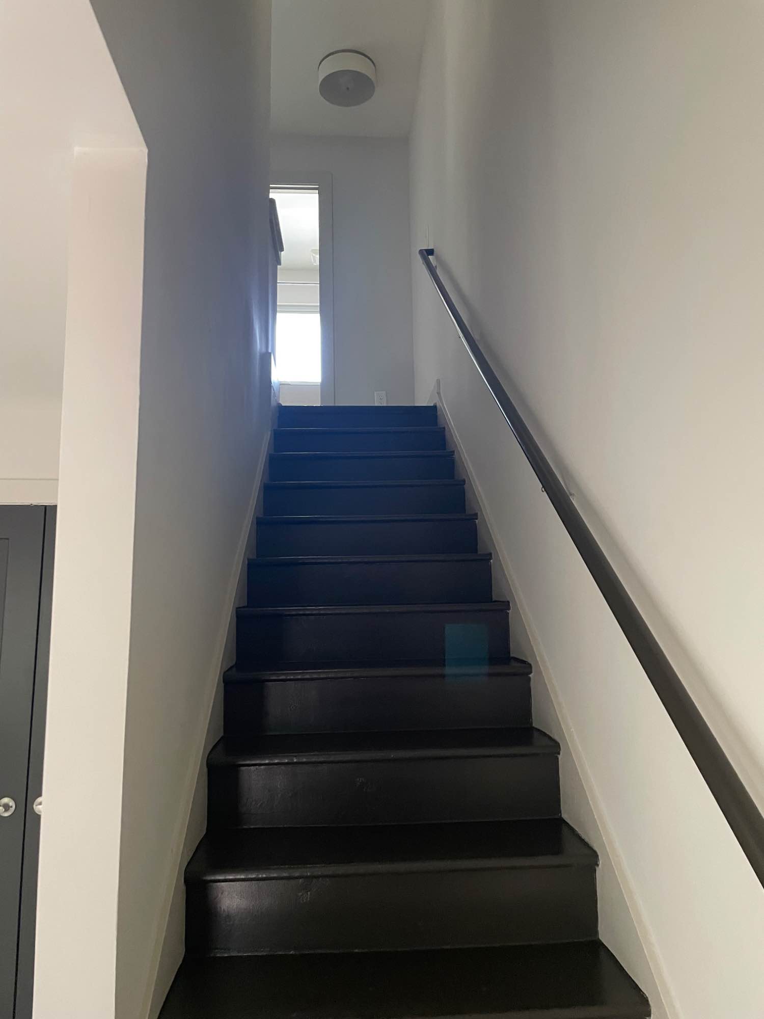 Whether you’re drawn to the serene surroundings of Ansley Park or the vibrancing of Midtown Atlanta, there’s something for everyone here at Ansley Forest! Residents can enjoy enjoy a range of amenities including a Bark Park for our furry friends, a fully-equipped fitness center, and a sparkling pool, all designed to enhance your lifestyle and make every day feel like a retreat. Come and discover the joys of unhurried living at Ansley Forest!