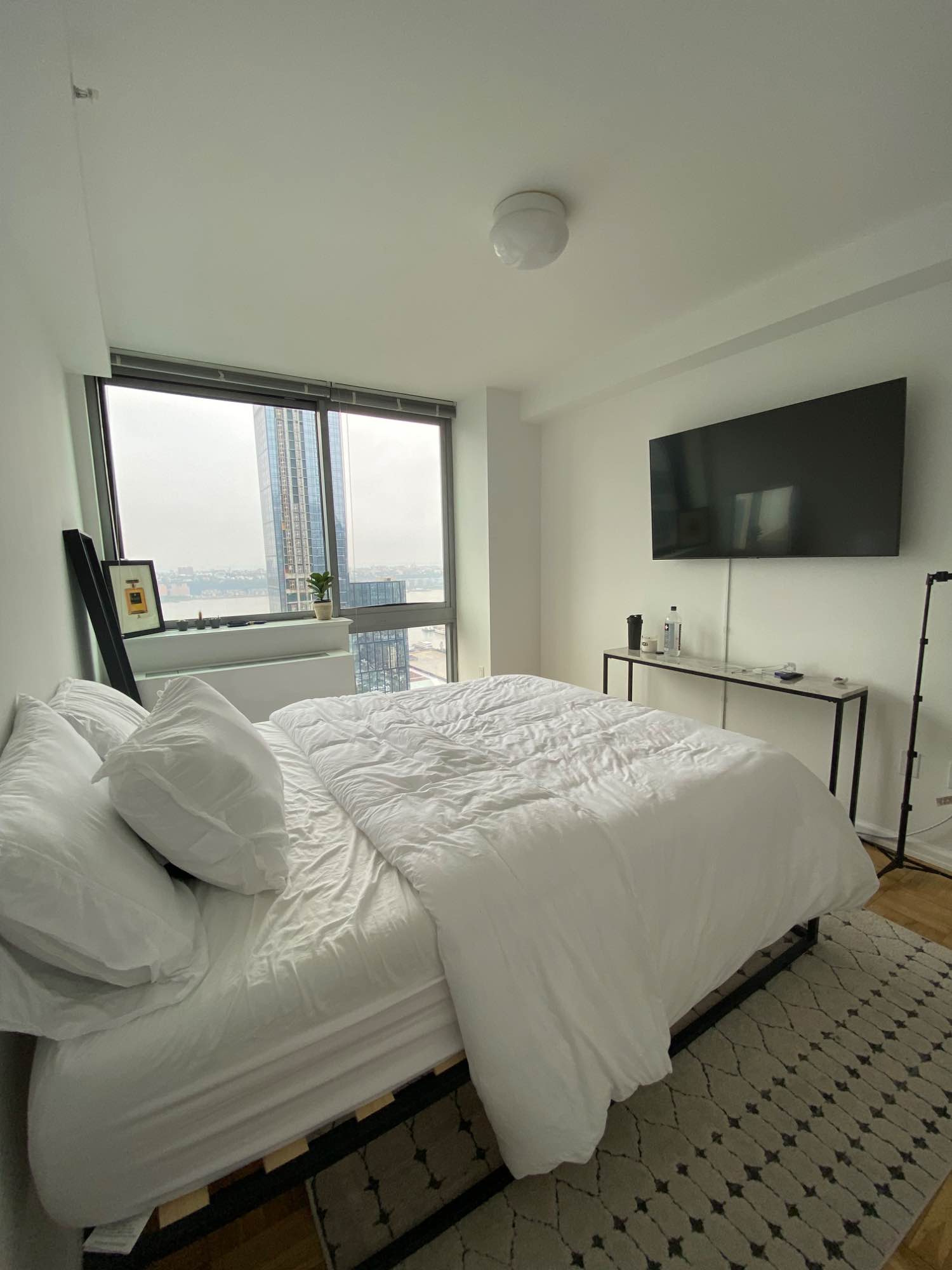 Hey guys, 
We'll be having 1 vacant room in our 3 bedroom apartment and we are looking for someone to sublet the space from November 10th till April 30th 2025, with an option to extend for another year at 505W 37th street in Hudson Yards.

The Space:

The apartment is a corner unit on the 36th floor with huge floor to ceiling windows and great natural light! The apartment is a 2 bedroom flex (The LARGEST and BEST Unit in the building) and the REAL room is available at $2500.
The available room will be unfurnished and can fit a queen sized bed and a desk. I have included images for reference as to what can fit in the current room! Additionally, the new tenant would be required to fill out an application. You will only be sharing the bathroom with one other person as the master bedroom has an attached bathroom.

The room is only available starting November 10th.

The amenities of the living in this apartment include:
24-Hour Doorman
Lobby Lounge
Fitness Center
Club Room
Resident Lounge
Billiards
HomeWork: Co Working Space
Landscaped Roof Deck
2nd Floor Sundeck
Floor to Ceiling Windows
Balcony
Valet
Package Room
Laundry Room
Bicycle Storage
Elevator
ATM in Building
Parking Garage
2 min Walk to 7 train 
8-10 min Walk to ACE, Penn Station, Port Authority

Current Roommates:

I am a working professional in my mid 20s. I (Shaan) am consultant/engineer for an engineering firm and work mostly from home. I am originally from the island Mauritius but have been living in New York for 8 years now. The other roommate is a Business Analyst at a major Tech company.

A little about me: super laid back guy, usually working until 6pm daily but down to chill and socialize after work! I'm usually out exploring the city with friends on the weekends, or unwinding at a rooftop bar! I'm really clean and like to keep the apartment tidy and neat and would expect the same with you! We are hoping to find a guy in their 20s. A working professional who is respectful, doesn't bring the party home, clean and ultimately someone who would like a roommate who turns into a friend!!