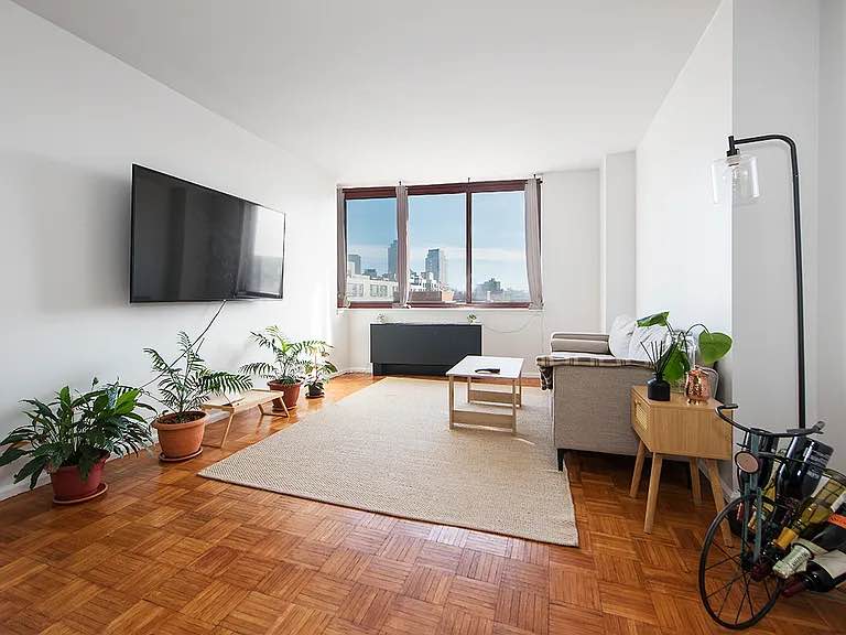 This unit is offered furnished. Gas, electric, water, sewer, trash, internet and use of furniture are included in the rent price.
Our suite provides a memory foam mattress,
mounted HDTV, kitchen with sink, oven/range and fridge, and full bathroom with a beautiful walk-in shower.
You can email on (susan57cute@gmail.com) for more information and how to secure and move in.