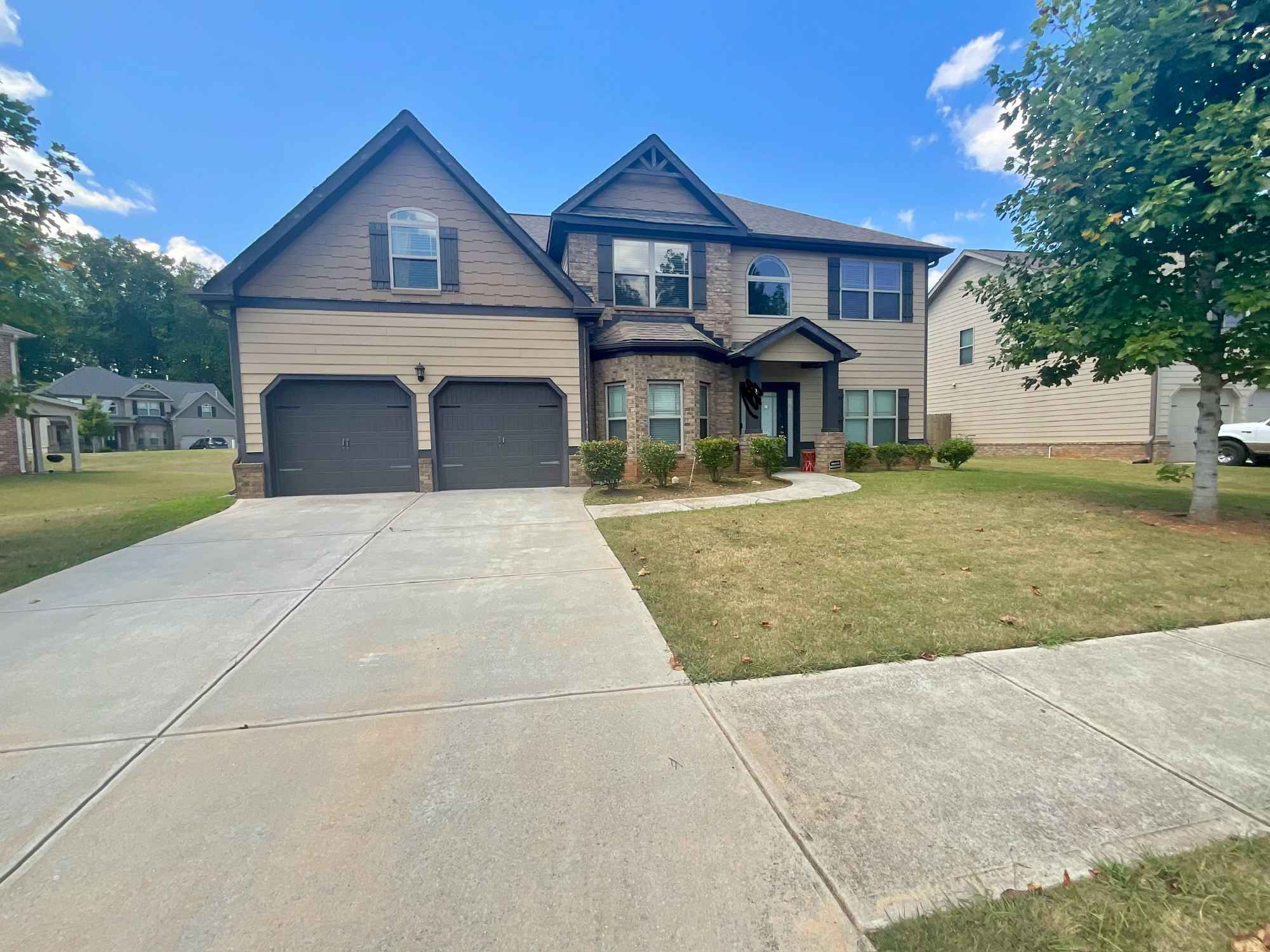 I am renting a room in my five bedroom home in Lithonia. My rooms usually rent for at least 1000. I’m looking for a live in housekeeper/personal assistant who can contract for at least six months. The rent is reduced to 500 everything included. The work will require 5-6 hours of your time weekly. No deposit, just first and last.
This position is for WOMEN ONLY!!
The tasks will involve:
Cleaning
Cooking
Laundry
Pet Care
Driving
Shopping
Some travel