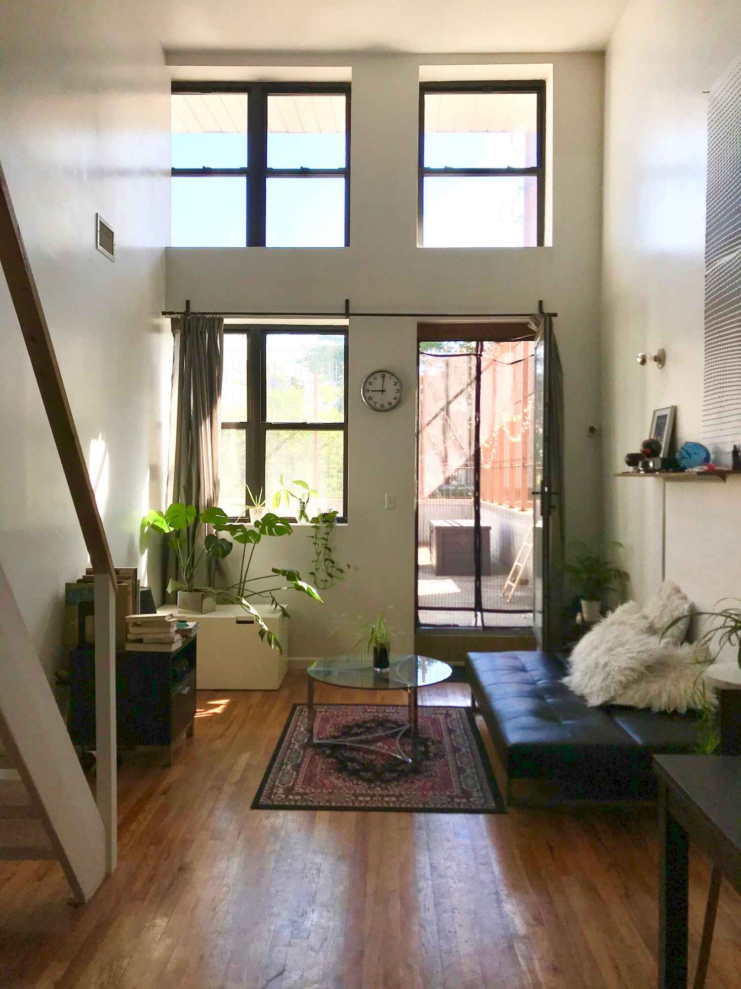1 x furnished private bedroom in nice loft style apartment is available for short term roommates. 

Available
2025/12/01 ~

I'm looking for a roommate who likes clean.

Short term Only
Month-to-Month.
Utility is included.

Monthly = $1100
Weekly = $420
Daily (7 days min) = $65

If you cancel within 1 week, you will be charged for 1 whole week.

Amazing dining and living space (20 ft high ceiling), spacious kitchen, big private deck terraces and the roof top access (amazing view of the city).
Bright lights safe street.
Bushwick restaurants, bars, cafes, grocery store, deli, big organic super market in walking distance.

2-minute walk to train J - Kosciuszko
6-min to J M Z - Myrtle (12min to Manhattan).
Only 3 stops to get Manhattan with J Z express train
Very convenient bus stops B38,B46,B47 are 1 block away. 

Full size bed, desk and chair
300mbps Ultra high speed wireless Internet 
Basic Cable TV
In-wall air conditioner
Washers, Dryers in basement
Door lock

I am looking for temporary short term roommates / to find future long term roommate. 
No couples. The room is not big, just for 1 x person. 
No closet. 
2 x suitcases are Maximum.

- House Rules:
No shoes in the house
No Pets
No smoking
Not too much parties 
Not be safe for children
12AM-8AM kind of Quite Hours
No friend sleepover without permission

Feel free to contact me for availability and more details.