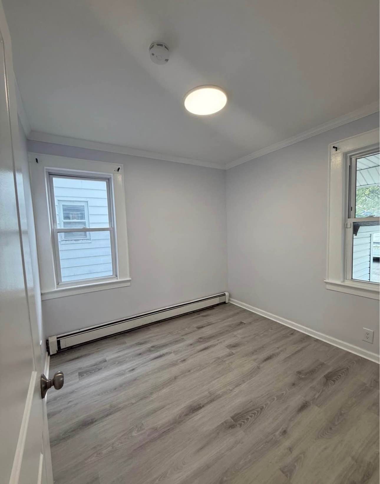 Hi, I’m looking for a roommate that’s interested in living with a friendly cat as well 