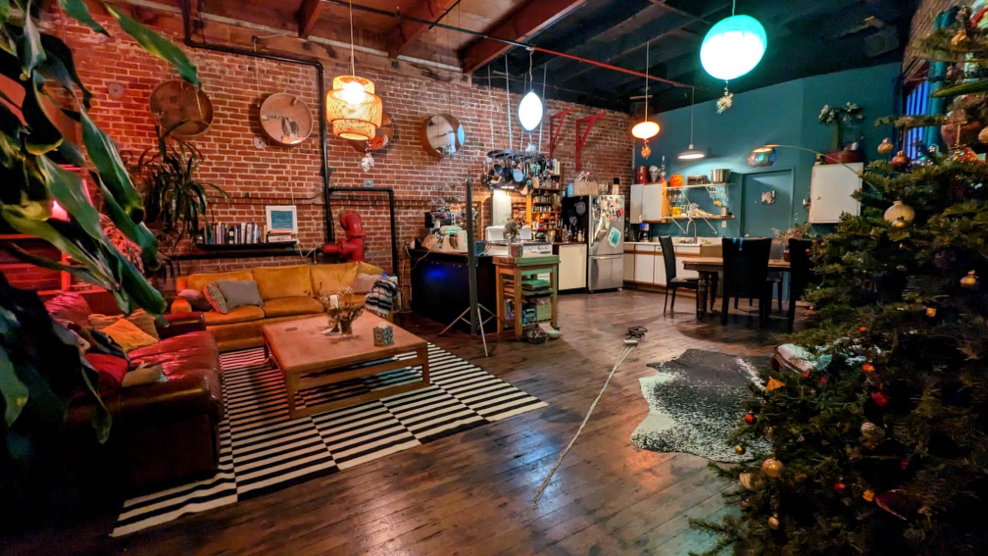 This gorgeous artsy loft space is located between West Oakland BART and Jack London Square with easy access to transit and freeways. This is a very special space that has been a live-work since the 1980s.
The bedroom is downstairs off of the shop space. It has a window into the studio but not directly outside which makes it much quieter but not as bright. The downstairs space stays really cool in the summer while the upstairs gets a little warm. This is the best room for sure! There is a ladder to the loft bed, fyi.
You would be living with one other person. I'm a professional artist, underground event collaborator, and college professor. I have a dog but can't have any additional pets unless they're in an aquarium or something. I have my art studio in the space but unfortunately there isn't room for another art operation in here so if you need workspace you will want to have a separate studio. That said, there is space upstairs to spread out and do a project or have a craft day with friends for sure! That's something I really enjoy doing.
My community is pretty interesting. Lots of boats and campouts and underground art stuff. It's pretty fun, I think you'll like these folks. I run with a very queer, adventurous, and respectful crowd. I'm looking for someone who wants the same.
We have a guest room as well so if you have friends in town they can stay with us :)
If you're interested please reach out and tell me a bit bout yourself including you job, work schedule, and lifestyle. Please include your ideal move-in date as well. I want to live with another professional adult. I'm 45.
Advantages:
Off street parking (not gated)
Washer & dryer
Central heat
Great place to cook and entertain
Walk to BART
Bike Anywhere
Disadvantages:
Industrial noise: BART, trucks, trains
Sound travels in the spaces we have to be considerate or each other's needs