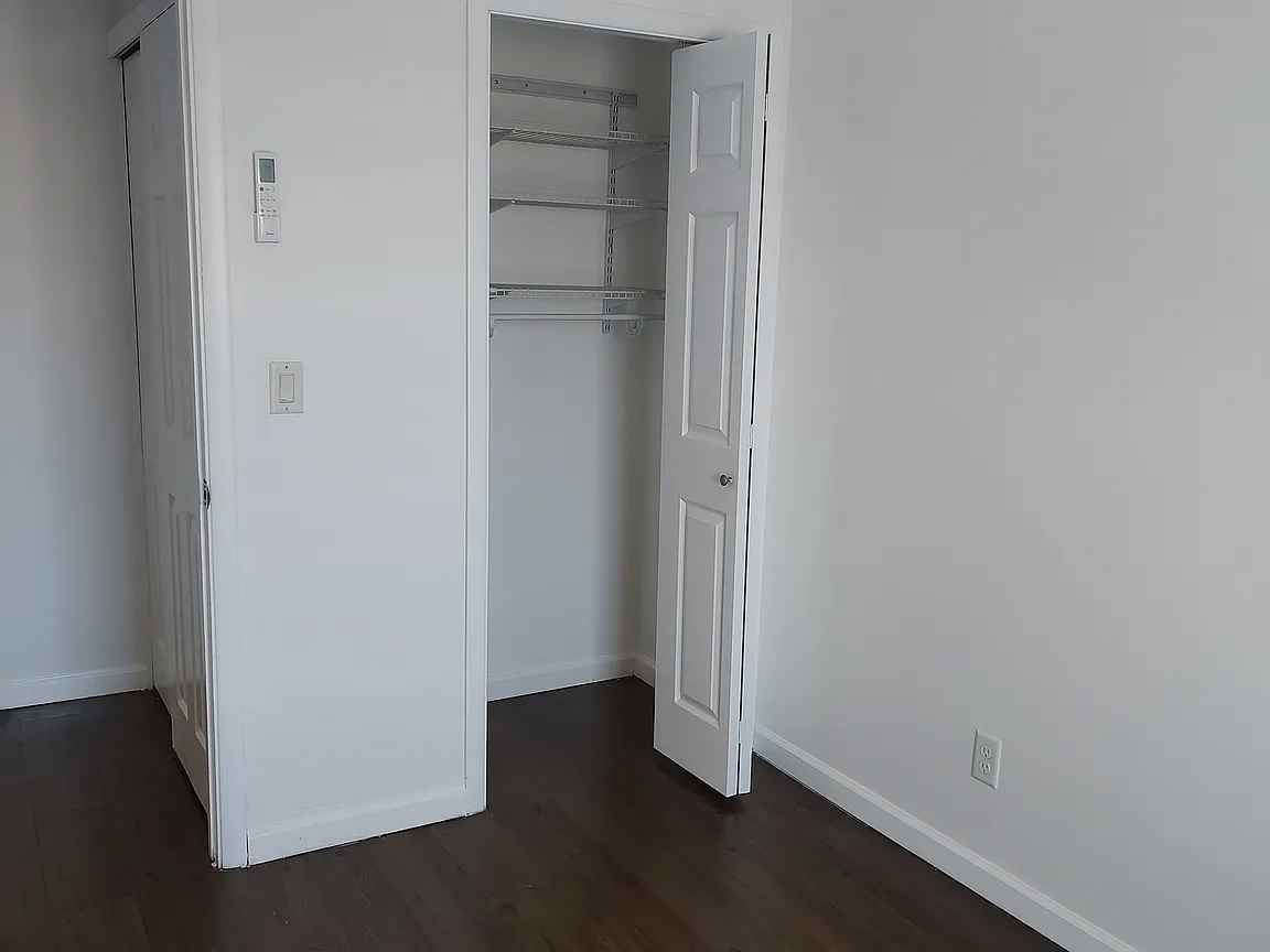 Greetings, a private studio is currently available for rent. It comes fully furnished, but can also be provided unfurnished if desired. For more detailed information. you can contact me through WhatsApp and Telegram using this number 305-801-9988. The rental agreement is flexible and can be tailored to your needs. Also contact via email schurlelisa@gmail.com