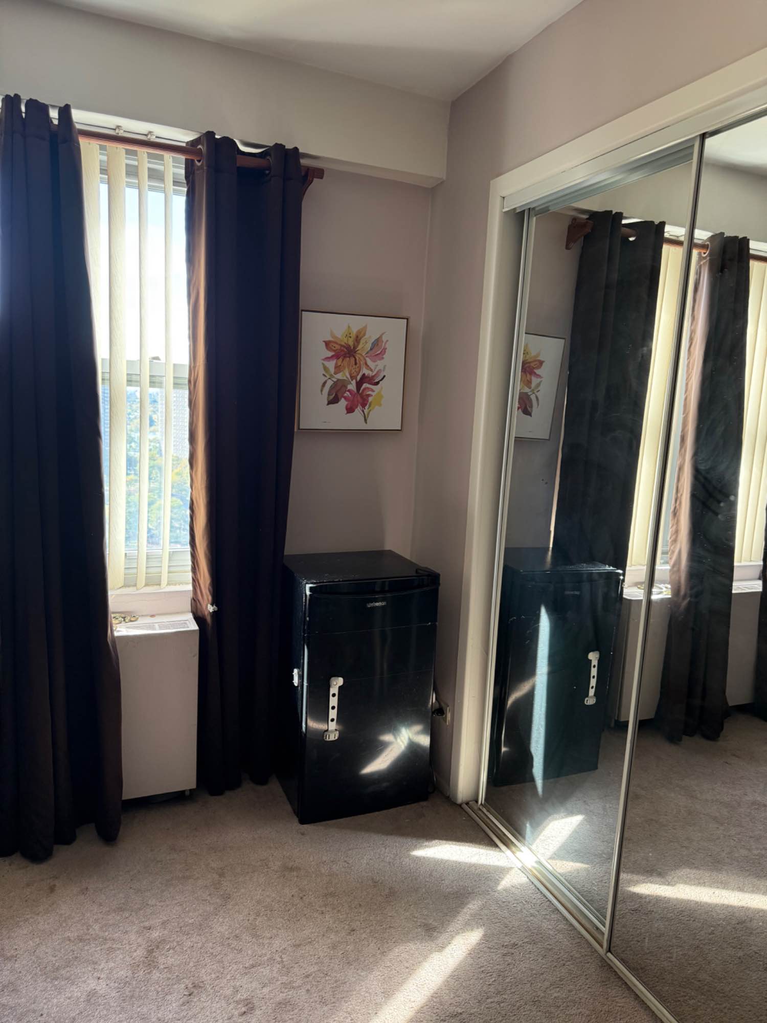 Clean, easygoing, private 