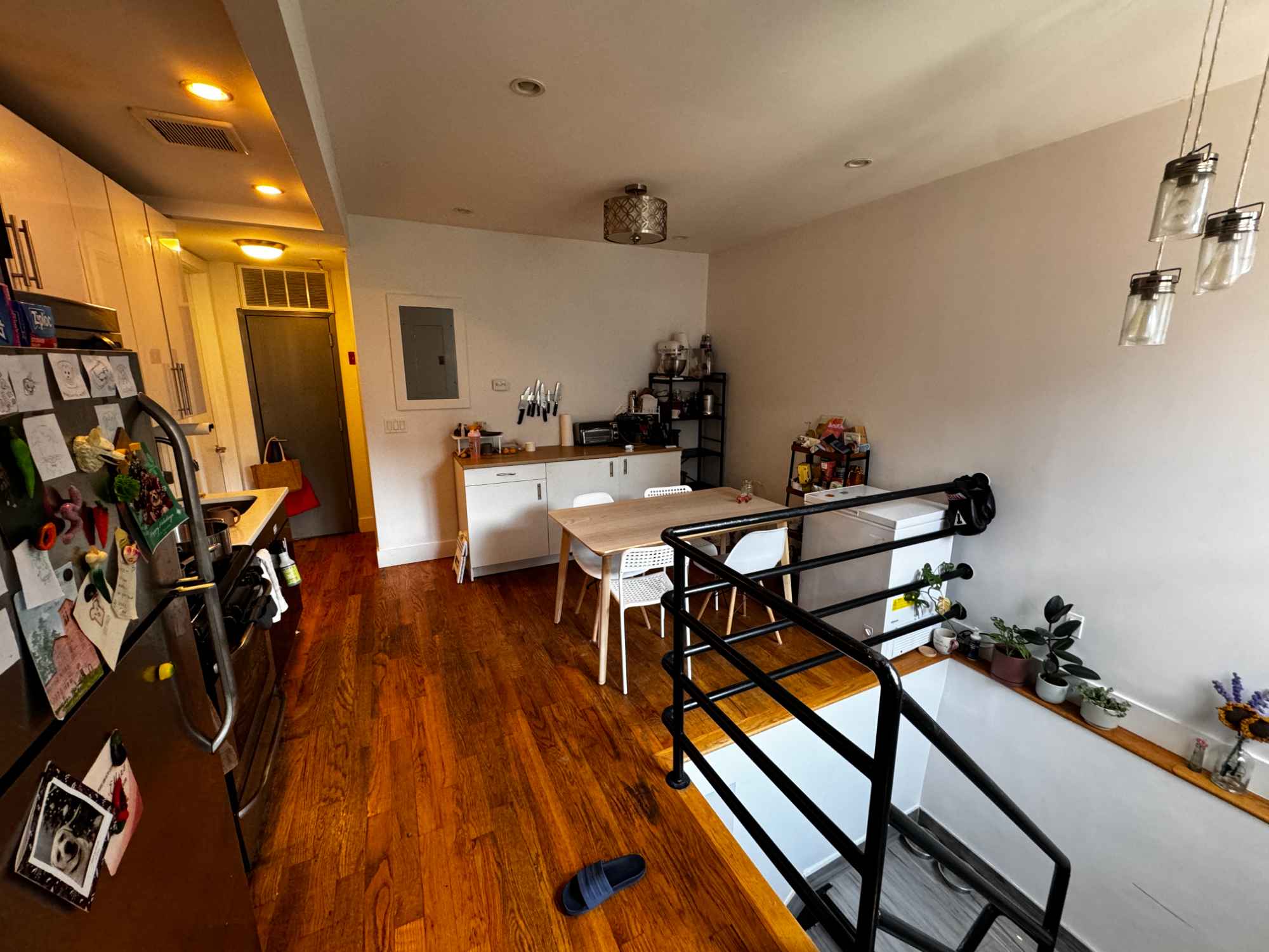 3bed/1bath duplex apartment with a large spacious kitchen and basement living room/storage space. The whole upper floor gets tons of natural sunlight and indirect throughout. Washer/dryer in building. Building has a private courtyard, and is very quiet.
Each bedroom has a large double window , closet, and can fit a queen/full bed with desk and other furniture comfortably.
I have a dog, Toast, rescue girl from alabama. She is 4 years old and has been with me in NYC since summer of 2021. She is very sweet and spends most of her time sleeping. When awake, she will