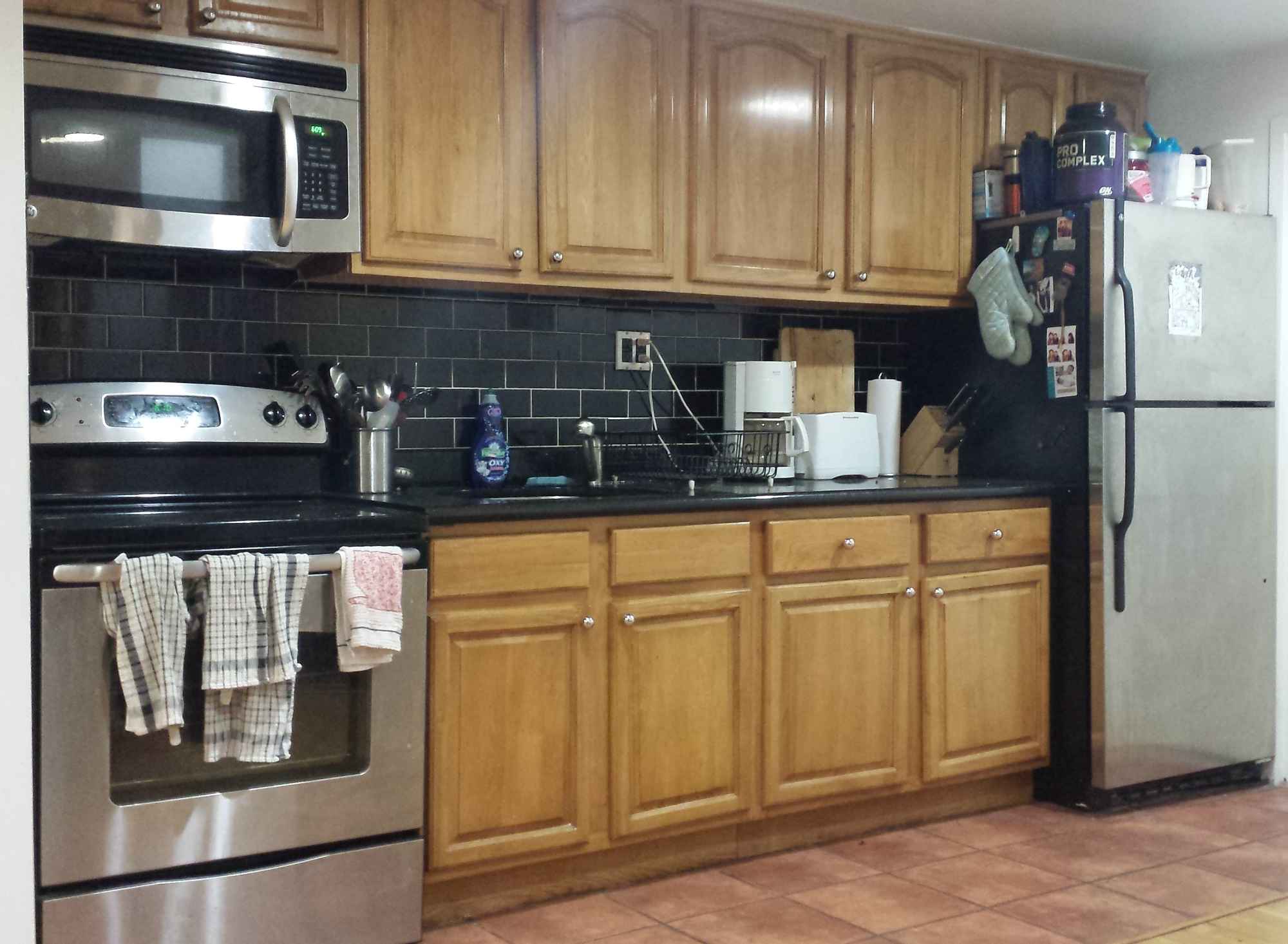 Rent-stabilized 1,100 ft² apartment located around the 96th street 1-2-3 & A-B-C train stations on the Upper West Side; only a few blocks from multiple gyms, supermarkets, and libraries. Laundry in the building. Open room is 12' x 12'6" with 2 large windows and 2 large closets. You will be sharing a bathroom with one of us. Nov 1st move-in date ideal.
About You: Should pay your rent, clean your stuff, and respect noise levels. Introverts welcome, but also great if you come out of your awesome room to eat unhealthy food while we watch crap tv together from time to time.
About Us:
We are two college friends who have been living together for a few years now. We like to go out occasionally on the weekends but are mostly quiet during the week. He plays guitar and does improv, I play with the cat and like to cook. Both of us are pretty cool.