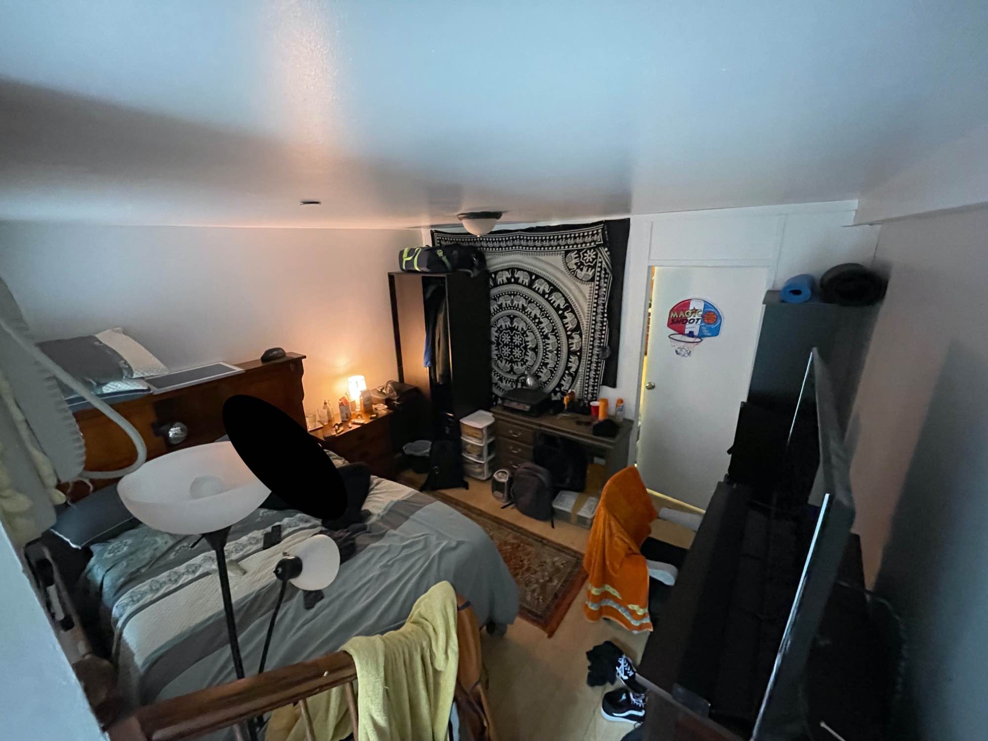 Experience the best of city living in this spacious and bright room, perfectly situated in a beautiful, vibrant neighborhood. The room comes partially furnished with a desk, bed frame, and closet, giving you a comfortable and convenient space to make your own.
Step outside and enjoy your own private patio, perfect for morning coffee or unwinding after a long day. You'll also have roof access, offering stunning views of the city skyline.
Commuting is a breeze, with the A, C, and E subway lines just one block away. This is more than just a room; it's an opportunity to live in a prime location with incredible amenities.