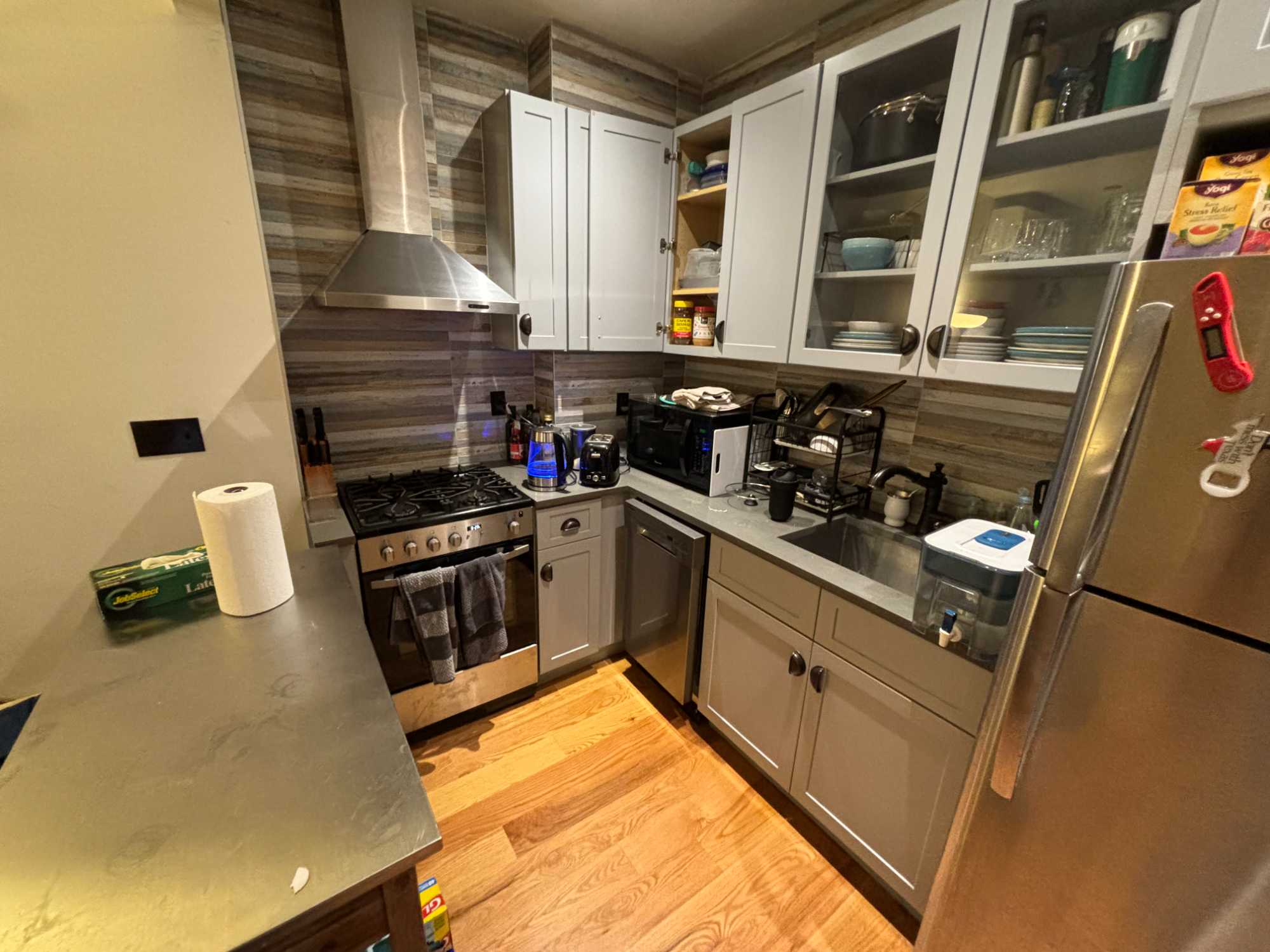 - Private room with closet in a 3 bed, 1.5 bath
- New build (2020) with a large living room and nice modern kitchen
- 3 min walk from bars/restaurants on Bedford Ave in Williamsburg
- 10 min walk to L train (Bedford Ave), 5 min walk to J train (Marcy Ave)
- 2 current roommates looking for a third to sign a new year-long lease starting July 1st
- Apartment already largely furnished (room isn't furnished)
- We're looking for a roommate that's clean, respectful of quiet hours, and down to be friends/go out occasionally!