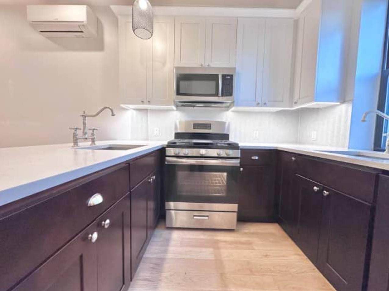 🩵 PLEASE READ WHOLE POST BEFORE MESSAGING 🩵

Hey Ladies!

We're searching for a 3rd roommate to join our lease beginning December 1st! Our Bed-Stuy, recently renovated apartment is conveniently located off of the G line near Myrtle-Willoughby station and is perfect for a young woman in her 20s/30s.

Your room: Master bedroom with walk-in closet + private bathroom and large private balcony, available for $1600/month. Your room is the last depicted in the attached video!

ABOUT US: 2 women in our 20s that are very peaceful and quiet. We don't often have guests/significant others over. We keep a very clean, respectful, and courteous environment! Please ONLY apply if that sounds like you 🙂

Apartment Features:

•	3 bedrooms 2.5 bathrooms

•	Great location! Budget friendly option with a short commute to Manhattan

•	Walking distance to many great grocery stores, delis, coffee shops, convenience stores!

•	Great natural lighting & large windows

•	In-unit washer and dryer

•	Dishwasher

•	Private balcony (just for you)

•	Large private rooftop (just for our unit)

•	Tiny basement gym area

•	Utilities are typically around $50/month per person (wifi, gas, electric)

•	Top floor (No noisy upstairs neighbors!)

•	Virtual doorbell (Easily unlock front door for guests/deliveries without leaving apartment)

•	Very peaceful and quiet

Message me for details!