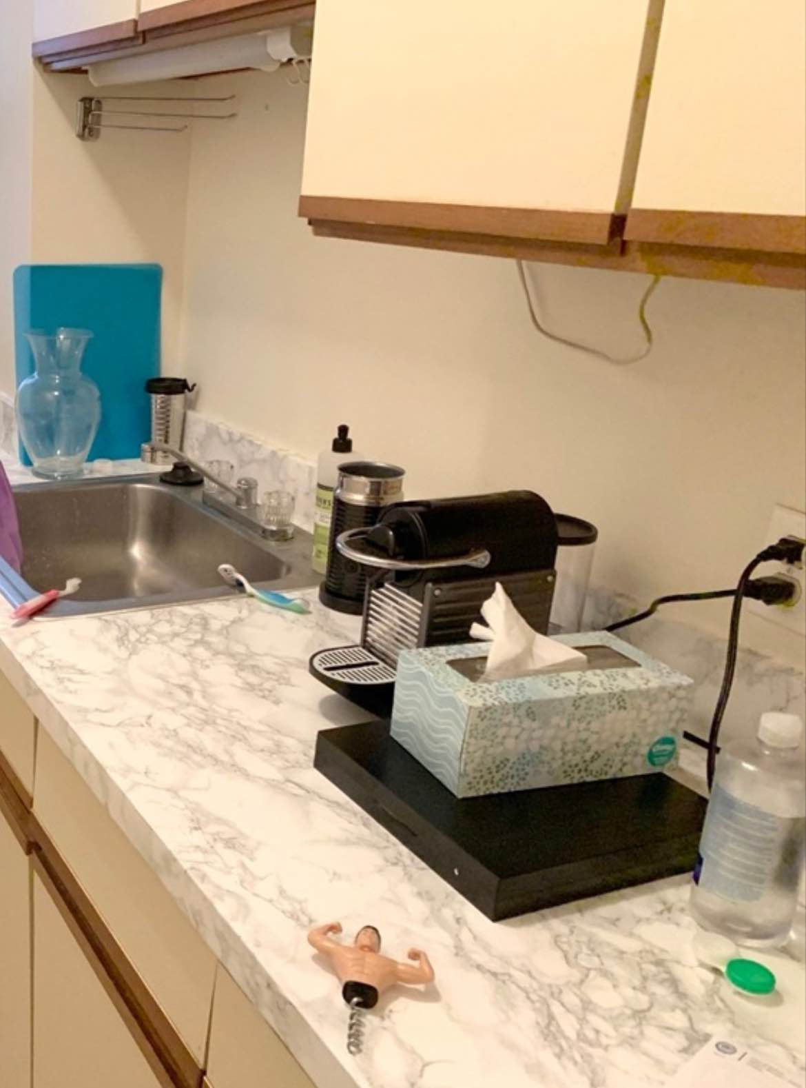 Cozy and quiet one-bedroom apartment available for rent. Ideal for a single tenant or couple. For more details or to schedule a viewing, please contact: Habulgord@gmail.com.
