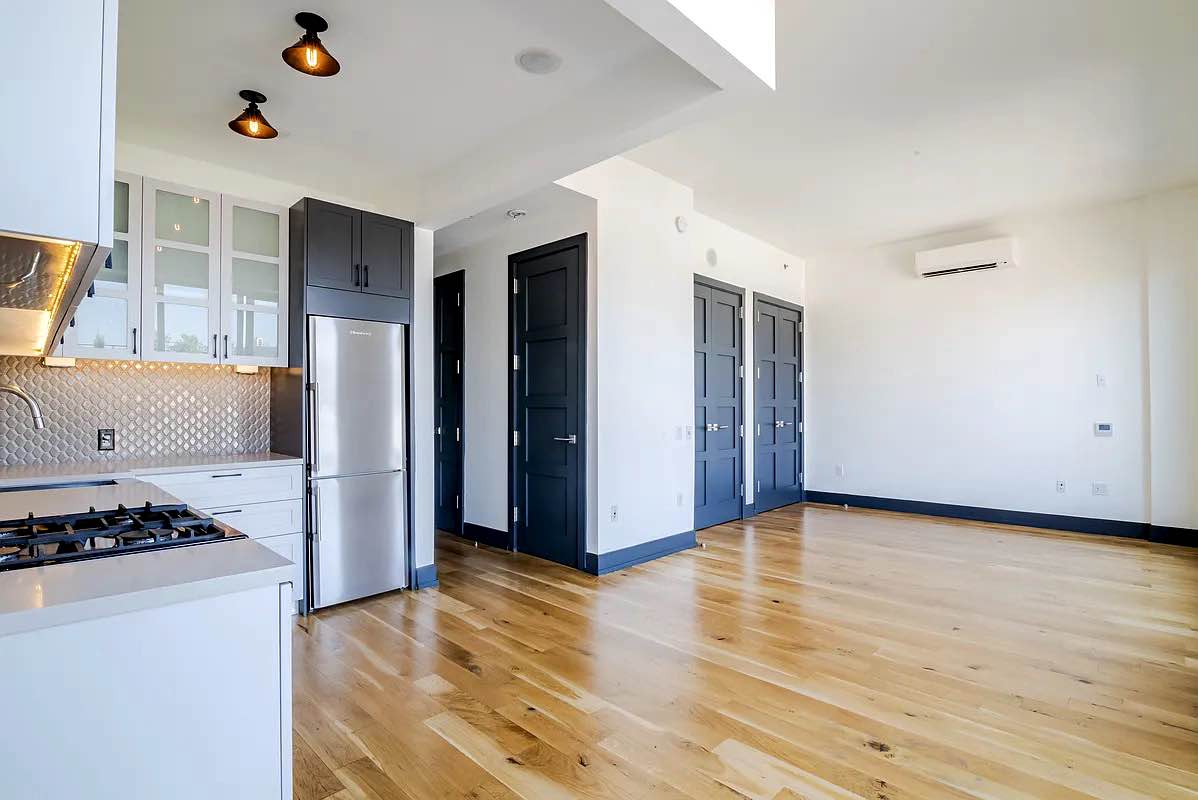 ***RENT STABILIZED… IN BUSHWICK… WITH A GYM/LAUNDRY***
Offering my sun-drenched, 4th floor flex 1bed 1bath (with wall removed) apartment for sublet or lease reassignment (and if desired subsequent lease takeover)!
Move in is January 1st, Current lease term ends at April 30th, (off season woo hoo!) and allows for RENT STABILIZED lease-takeover and extension! All utilities included except for electric and wifi!
This beautiful flex one bedroom has had its divider wall removed to make a HUGE studio, but the wall can be reinstalled for a small fee allowing for a dynamic and INCREDIBLY RARE housing opportunity. A courtyard-facing unit with a PRIVATE BALCONY comes with all new stainless steel appliances (including dishwasher), hardwood floors, built in surround sound speakers, a gorgeous tile bathroom, and FOUR CLOSETS (one entrance coat closet, two HUGE bedroom closets, and an extra large storage closet)!
The building - “The Rheingold” - is wall-to-wall amenities!
- Doorman
- Elevators
- Mail/Package room
- Laundry room
- Fitness center
- Includes climbing wall and squash court
- Yoga room
- Spa
- Sauna
- Steam Room
- Two common courtyards
- Common roof deck (25,500 square feet)
- This includes a landscaped park, hammocks, fire pit, cabanas, outdoor bar, children’s play area, foosball tables, giant chess, glass sky bridge, private party area, and barbecue spaces
- Dog run
- Business center
- Conference rooms
- Five study rooms
- Indoor kids play area
- Game room
- Pool table, Air hockey, shuffleboard, & Ping Pong
- Video game room
- Underground parking deck
- Music studio
- photo studio
- painting studio
- Coffee Bar
- Pet Grooming Services
- Screening/theater room
- Concierge services
- In-house dry cleaners/seamstress
This beautiful Bushwick apartment is the apex of living, and at 3,150 per month it is perfect for a young professional or couple. I truly wouldn’t leave if I didn’t have to. Let me know of any questions!
Video Walkthrough of Apartment:
https://www.youtube.com/watch?v=heD_V7XGq7o
Video Walkthrough of Amenities:
https://www.youtube.com/watch?v=0ENGB1dArC8
INCENTIVES:
- If taken after December 1st and/or for Sublet, I am willing to throw in an AMENITY CARD FULLY PAID UNTIL APRIL 30! ($900 value!!) Also willing to sell Mounted TV for a great discount!
- If signed on with full lease reassignment by December 1st, not only will you get the amenity card, I will throw in mounted and installed TV and Bidet for FREE.
PAPERWORK:
Paperwork needed for sublet approval:
• Application
• $20 application fee
• Copy of ID
Paperwork required for lease assignment:
• Application
• $20 application fee
• Copy of ID
• Proof of income (either in two most recent paystubs, or tax form from 2024)
• Record of last six months’ rent payment.
• Landlord Reference letter