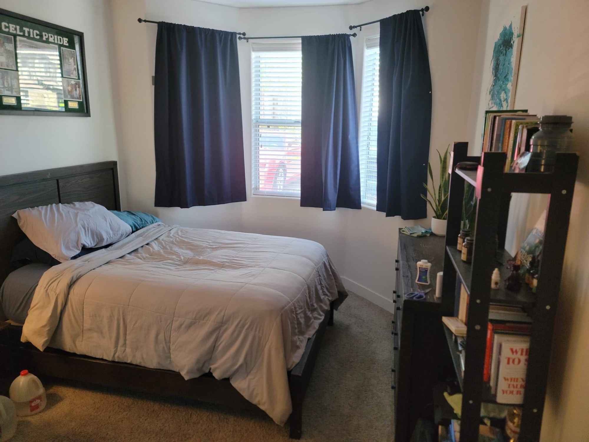 Kindly drop your number for more information or text me on +17759904494
I’m offering a private and spacious. It comes fully furnished with all utilities included in the rent, It has its own private entrance and backyard , private bathroom and kitchen with a garage set aside for parking.