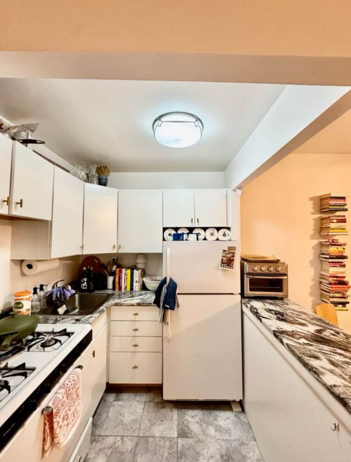 I’m seeking a good and responsible person to take over this beautiful apartment. The place is very spacious, clean, and well-kept, making it a comfortable home for the right tenant.
The living room is bright and welcoming, with exposed brick walls, hardwood floors, and plenty of space to relax or entertain. The modern kitchen comes with stainless steel appliances, good cabinet storage, and enough counter space for cooking and dining.
There are two well-sized bedrooms that can easily fit queen-sized beds along with dressers and extra furniture. Both rooms have large windows that bring in great natural light, and one features a stylish exposed brick accent wall for added charm.
The apartment also has a full bathroom with a modern vanity, mirror, and shower setup, plus a small but practical office/study corner that’s perfect for working from home or keeping things organized.
Overall, the apartment is bright, functional, and comfortable ideal for anyone looking for a clean and peaceful space to settle into.
Email: giselagsmith@hotmail.com for more details and schedule.