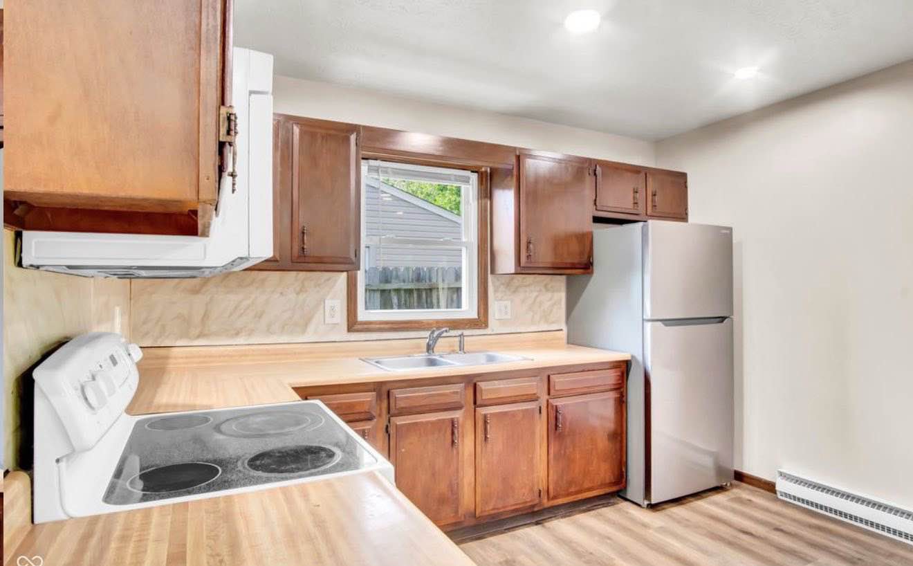 
Hello I’m a private landlord,I got different houses available for rent  with immediate move in,Utilities included inbox me directly via 1 (269) 340-9346 for more information about the  properties 