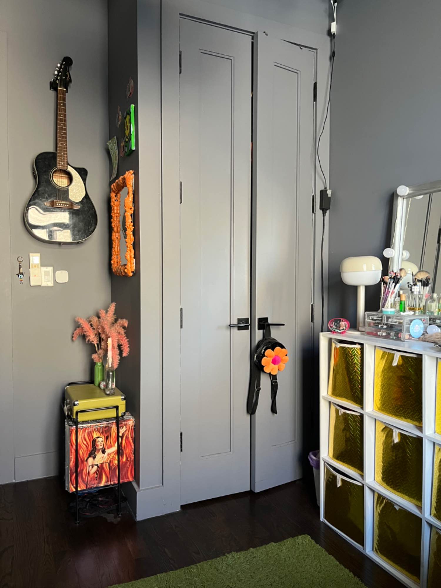 I am moving out of my 3 bedroom apartment and I need someone to take over my lease. Dec. 1st move in lease ends July . Application required, must have proof of income and credit score of  or higher. A guarantor is accepted if you do not meet the requirements. I have two female roommates in their early and mid twenties who both work in photography. Utilities are not included. 