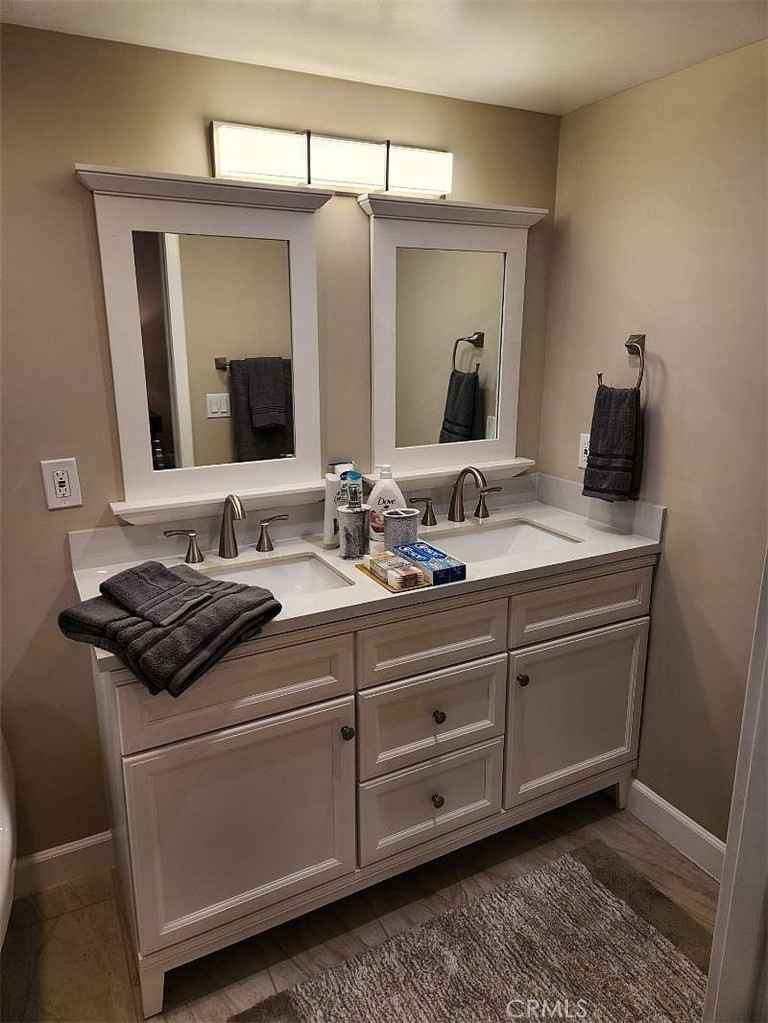 Looking for a cozy and convenient place to call home in Columbus? This charming one-bedroom apartment offers the perfect blend of comfort and style.
Key Features:
Spacious Bedroom: Ample closet space for all your belongings
Bright Living Area: Ideal for relaxation or entertaining guests
Functional Kitchen: Equipped with modern appliances, in-unit laundry.
Prime Location:
Situated in the heart of Austin, this apartment offers easy access to:
shopping malls, restaurants, public transportation.
Rent & Inquiries:
Monthly Rent: $500
To schedule a viewing or for more information, please contact:
Canhxozz@gmail.com
Don't miss this opportunity to make this beautiful apartment your new home!