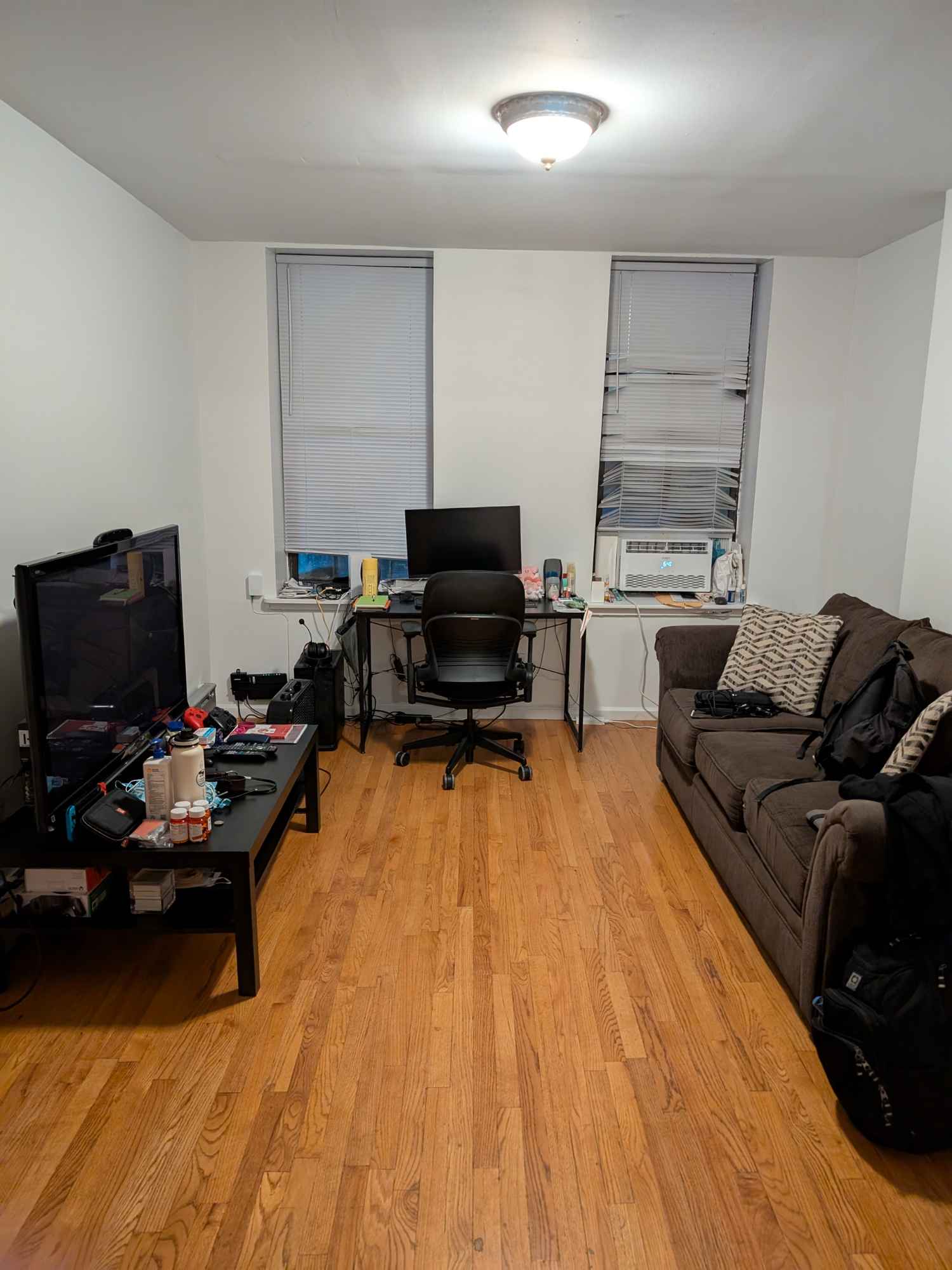 I'm going to be out of the country from November 15th to January 31st due to living in Mexico for the winter to improve my Spanish speaking skills, and would love to have someone stay in my little slice of this city in the meantime. It's 2 blocks from the L train, the M train, and Maria Hernandez Park. It's furnished and has an AC unit in both the main room and the bedroom. Give me a call and we can discuss! One month's rent as a security deposit and a credit check are required (my landlord's requirement, not mine, sorry!)

There is no laundry in the building, but there are multiple laundromats within two blocks of the apartment.