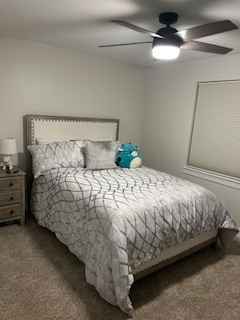 Looking for a responsible roommate to share my spacious, modern home in a quiet and safe neighborhood in Grand Blanc.

Details:

Fully furnished private bedroom

Private bathroom

Shared access to open-concept living room, kitchen, and laundry

Home is a new build (2,600 sq ft) with 4 bedrooms, 2.5 baths

Garage parking included

Gym in the basement

Large lot with a gorgeous brick paver patio

Peaceful neighborhood, perfect for professionals or grad students

🚭 No smoking / No pets

Ideal for someone clean, respectful, and quiet.

