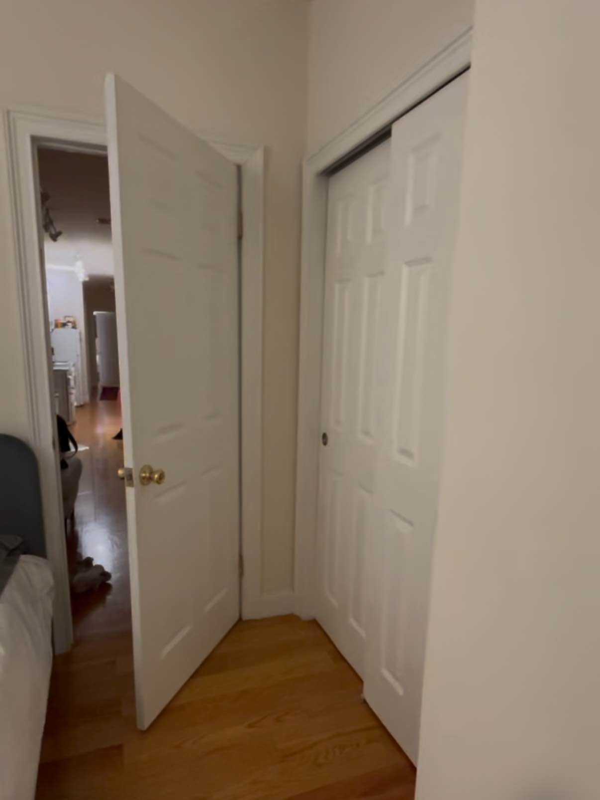 2 bed 2 bath, 3rd floor walk up. Laundry in basement. Only need someone to take over my roommates room.