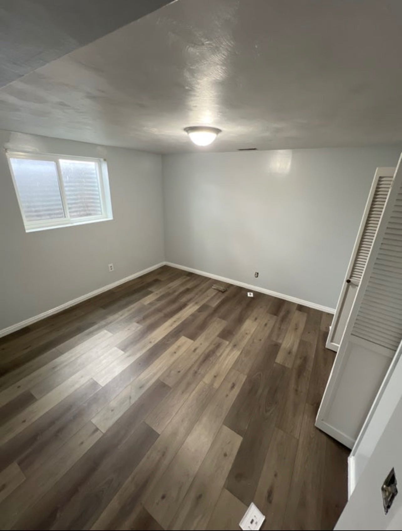 We are a young couple that doesn’t need the extra space so looking to rent out basement rooms. Tenants would share living room in basement as well as the bathroom. There is a laundry room in the basement that only tenants will have access to. There will be a shared kitchen with both us and other tenant with marble countertops and updated appliances. Basement is in the process of new paint and some remodeling in the laundry room so please contact for updated pictures