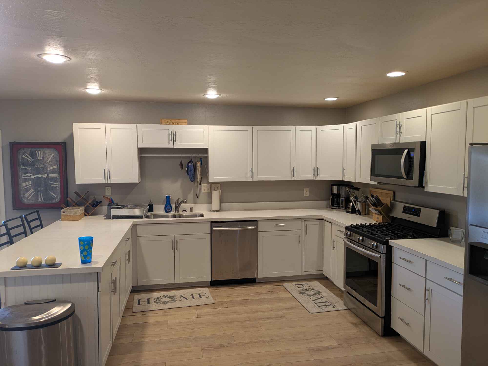 I have a clean, relaxed, and respectful home. There is a full kitchen, large common areas, a pool table, and a swimming pool. There is parking in the driveway. I have a private room for rent with a shared bathroom. Utilities are not included and average about 150 a month. I have two dogs and a cat who are all well behaved and friendly.