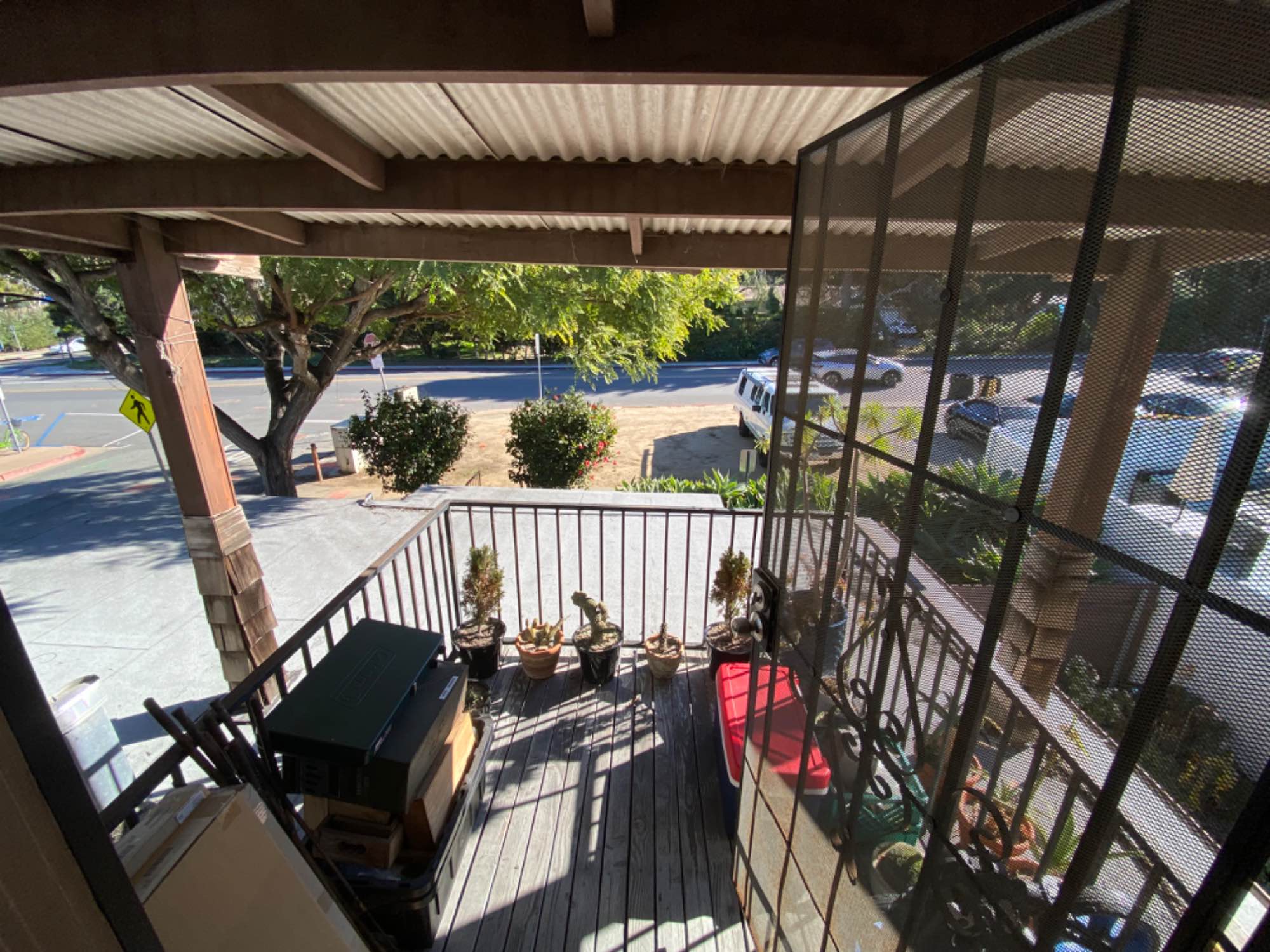 Hello, I am 53 year old male, with private room available in La Jolla Shores upstairs apartment. The room has a big walk-in closet and private front porch, and big windows, furnished with AC and a TV, bed and desk and dresser with drawers. 