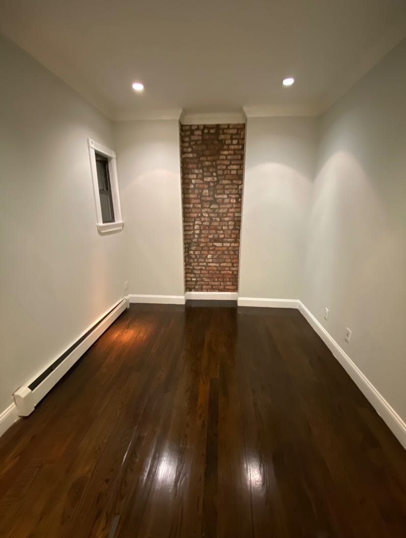 Hi my roommate Vera and I are looking for a third person to fill our apartment! Vera is an accountant and I’m a physical therapist. We’re typically up really early for work/gym. But like to go out on the weekends or have a chill night in. We’re both pretty chill and have busy schedules but any other questions feel free to ask! The room itself can fit a full sized bed, a dresser and a desk! I also have a cat, so being okay with animals is a must!