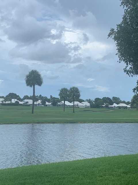 Easy going straight male seeking responsible roommate to share nice 2 bedroom apartment in clean, safe gated community, Private room, private full bathroom and washer and dryer in unit