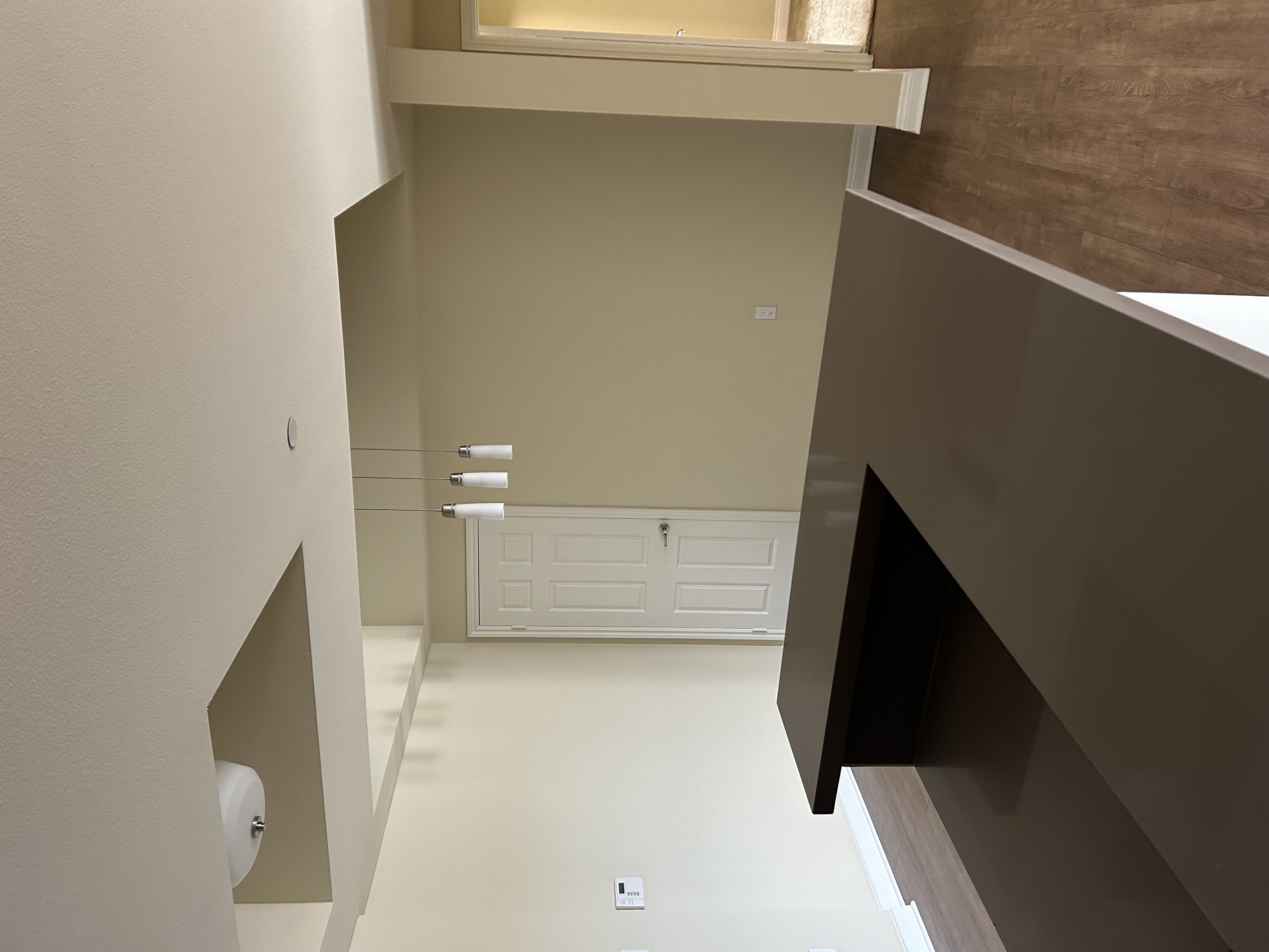 - pet friendly 
- lots of natural light (much brighter that the photos, it was amazing!)
- sweetest management and leasing office
- new big apartment complex 
- outdoor pool, barbecue area, 24hr gym and 2 parking spaces included 
- everything is so clean in the common areas
- in room: dishwasher, washer/dryer, walking-in closets, big balcony and huuuge living room, central a/c
- haven’t seen so many closets in one apartment before, lol! Lots of storage space 
- vinyl floors in kitchen and living room, nice soft carpets in bedrooms