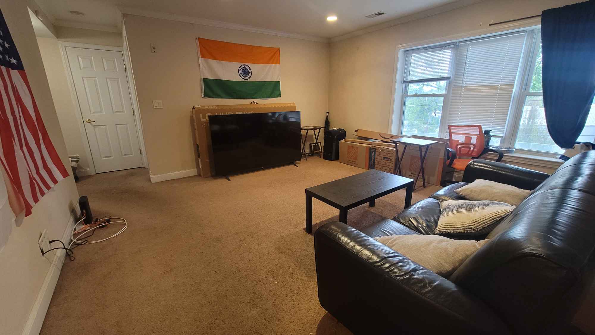 Hi there!
I’m moving out of state soon and looking for someone to take over my lease in a bright, spacious 3 bed / 1 bath apartment in Brighton, just a 10-minute walk from Oak Square near the YMCA.
Move-in date: Flexible – ideally October (likely early or mid October) or November (can discuss earlier if needed).
About the Apartment:
Large private bedroom
Bathroom shared with just one roommate (third roommate has his own private bathroom, so less conflict!)
Cozy living room with TV & couch available for use
Spacious kitchen with plenty of countertop space, organized pantry, and electric grill
In-unit laundry right outside the bedroom (no coins)
Central AC & heat (water and heat included – no heating bill!)
Roommates:
Two respectful, organized, and friendly roommates. Both are studying/working professionals who like to keep the apartment clean and occasionally hang out.
Rent & Utilities:
Monthly Rent: $1112
Utilities: ~$50–80/month (split three ways)
Upfront costs: security deposit (1 month’s rent) + transfer fee (~$500)
Lease Transfer:
This would be a lease substitution, requiring signatures from all parties.
We’re looking for someone ideally able to stay for the remainder of the lease (1 year commitment preferred), but if you absolutely need to move out sometime later in the lease year, you'd be responsible for finding your own replacement.
If interested, send me a quick intro about yourself and your ideal move-in date!