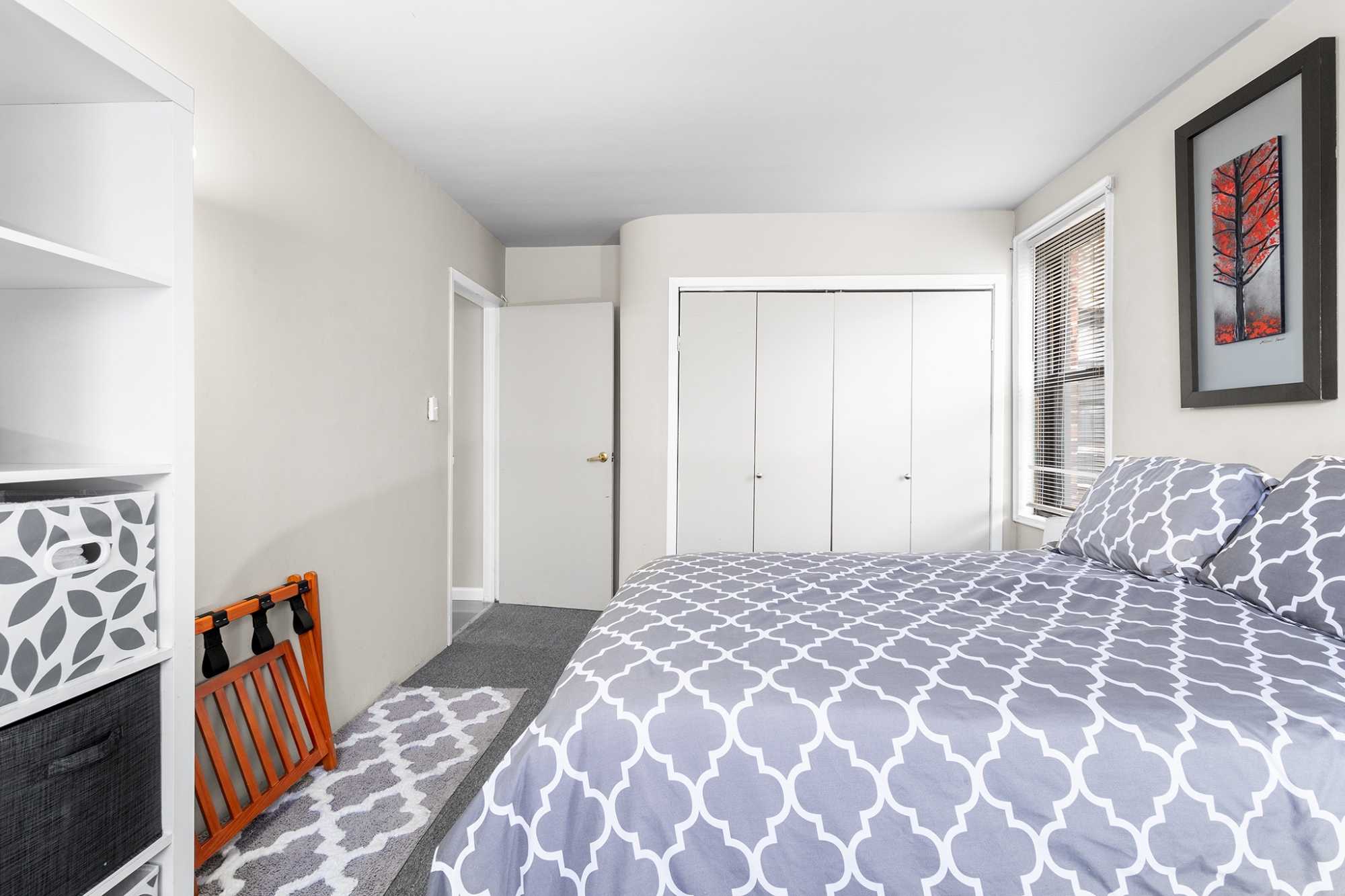 It's very quiet and the condo is located in a very nice neighborhood. It's a gated community secured by Dara Gardens Security. You're pretty much getting a studio to rent as this is a 2 bedroom and 2 bathroom condo each room has its own private bath. You will only share kitchen and the living room space only if you want to. Each room is approximately 160 sqft including private bath space with is inside each bedroom so you never have to share same bathroom.