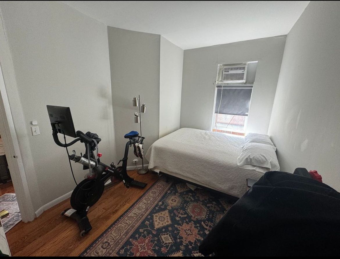 The unit is a private fully furnished apartment that comes with all the full privacy that you need like a private bathroom and private bedroom. Washer and dryer are included in the utilities. 