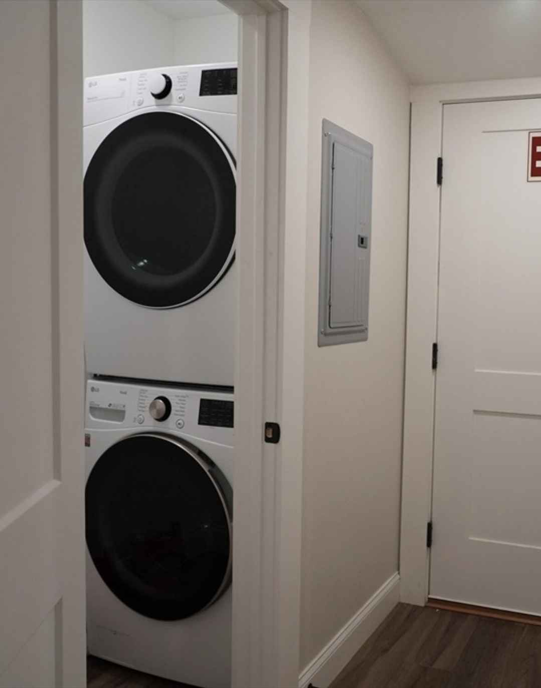 1 Bedroom Apartment for Rent!

Contact: Joshcaw2@gmail.com

For viewing details, rental terms & more info.