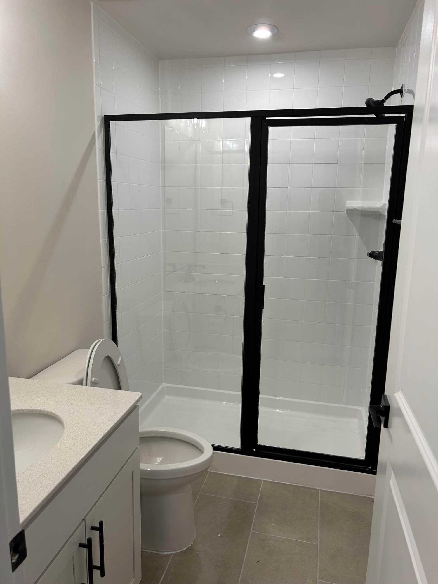 Discover the perfect blend of comfort and convenience in this delightful room in a single family house with a fence. This friendly and inviting space is designed to make you feel right at home from the moment you step through the private entrance. Whether you’re relocating for work, needing a change of scenery, or just stepping into a new chapter of your life, this house is equipped to ensure a seamless transition and an enjoyable stay.
Located in the basement level, Bedroom 2 offers a cozy, private retreat with a large space. Store your belongings easily in the spacious walk-in closet, which keeps your living space clutter-free and organized. The room is topped with soft carpeting underfoot, creating a warm and homely atmosphere.
The shared bathroom is conveniently situated and provides a walkin-shower for a quick rinse or a relaxing one. It also includes a single vanity with ample space for essentials, a mirror for your morning and night routines, and a well-maintained toilet.
Inclusion of housekeeping services twice a month with the rent ensures your living environment remains pristine without the added hassle. Moreover, managing laundry is a breeze with the accessible in-unit washer and dryer. As well as a full size living room and kitchen for the extra comfort.