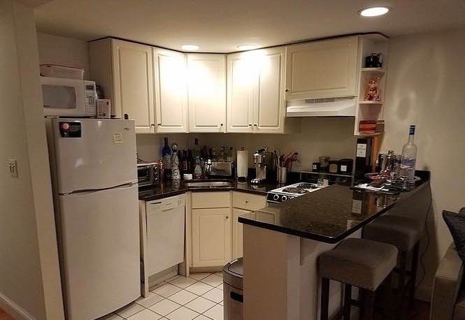 Furnished Room for Rent – Queens, NY

A comfortable, fully furnished private room is available in a clean and quiet home in Queens. Conveniently located just 15 minutes from both JFK and LaGuardia airports, with nearby subway and bus options providing easy access to Manhattan and Brooklyn. In-house laundry is included for your convenience.

Ideal for professionals or frequent travelers.

📧 For more details, please contact: lillicochranijc99@gmail.com
