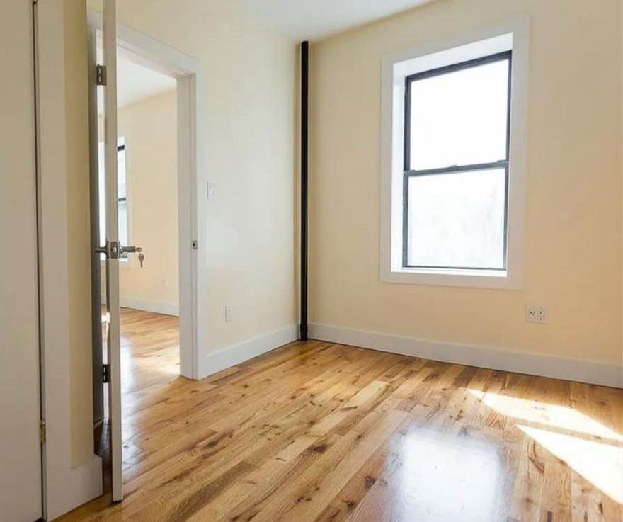 Hello I’m a private landlord,I got houses available for rent  with immediate move in,Utilities included inbox me directly via 1 (269) 340-9346 for more information about the  property