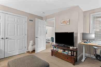 Escape to serenity in this peaceful and secure neighborhood. Our charming one-bedroom apartment is perfect for those seeking a tranquil retreat. Enjoy the comfort and safety of our lovely community.

Interested? Contact us at Jesusislord461@gmail.com for more information and to schedule a tour. Come home to peace and tranquility!